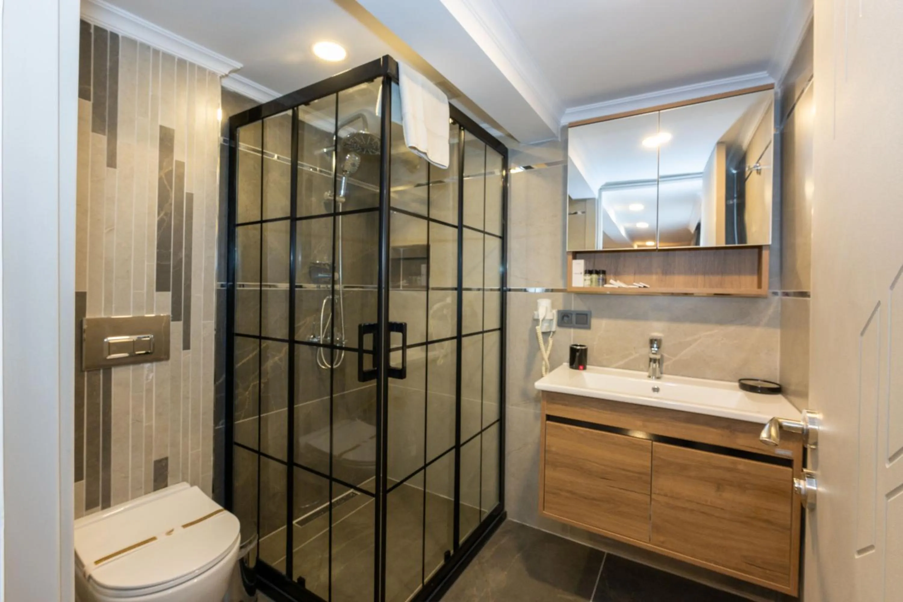 Bathroom in Harmony Hotel Istanbul & SPA