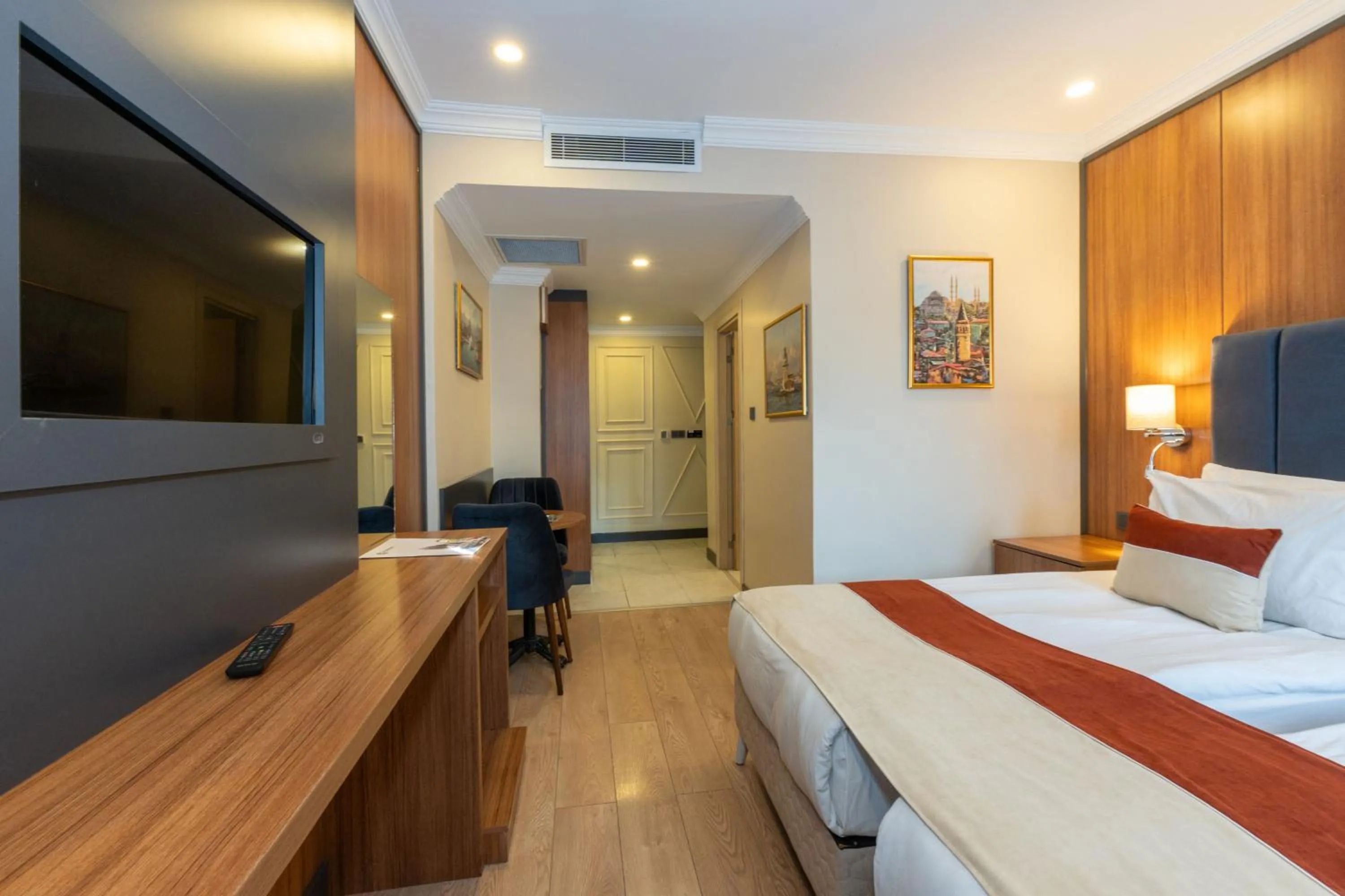 Photo of the whole room, Bed in Harmony Hotel Istanbul & SPA