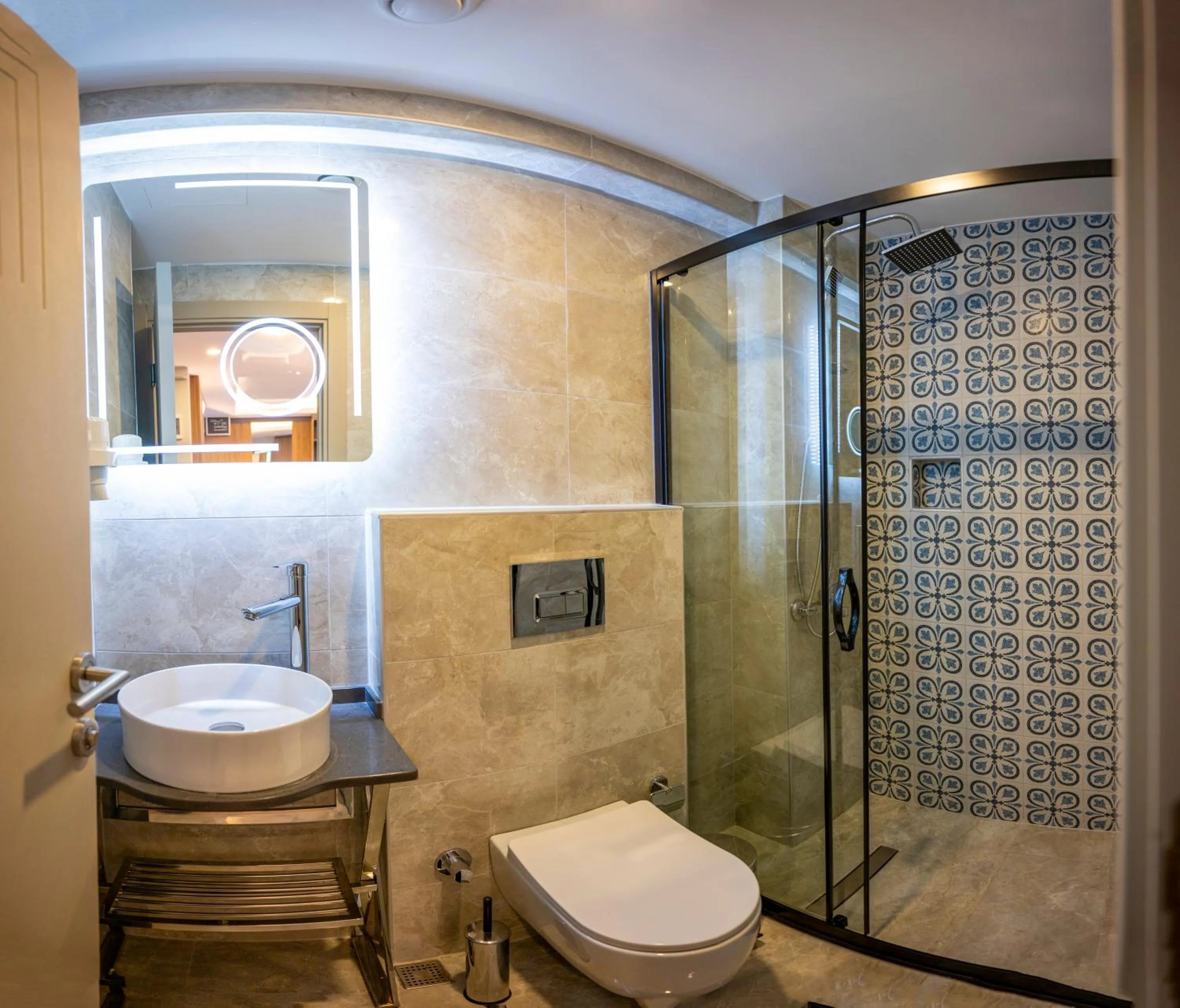 Bathroom in Harmony Hotel Istanbul & SPA