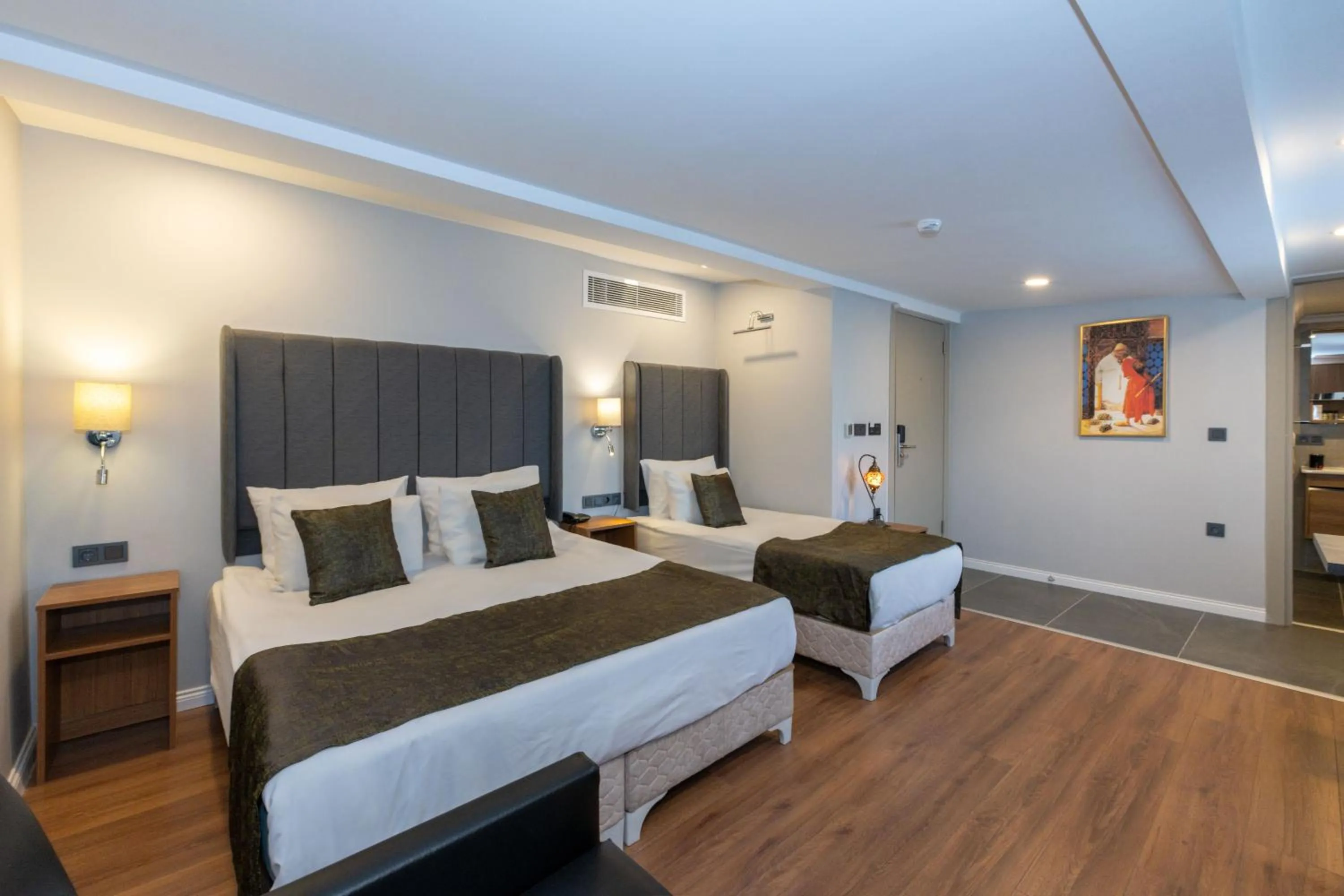 Photo of the whole room, Bed in Harmony Hotel Istanbul & SPA