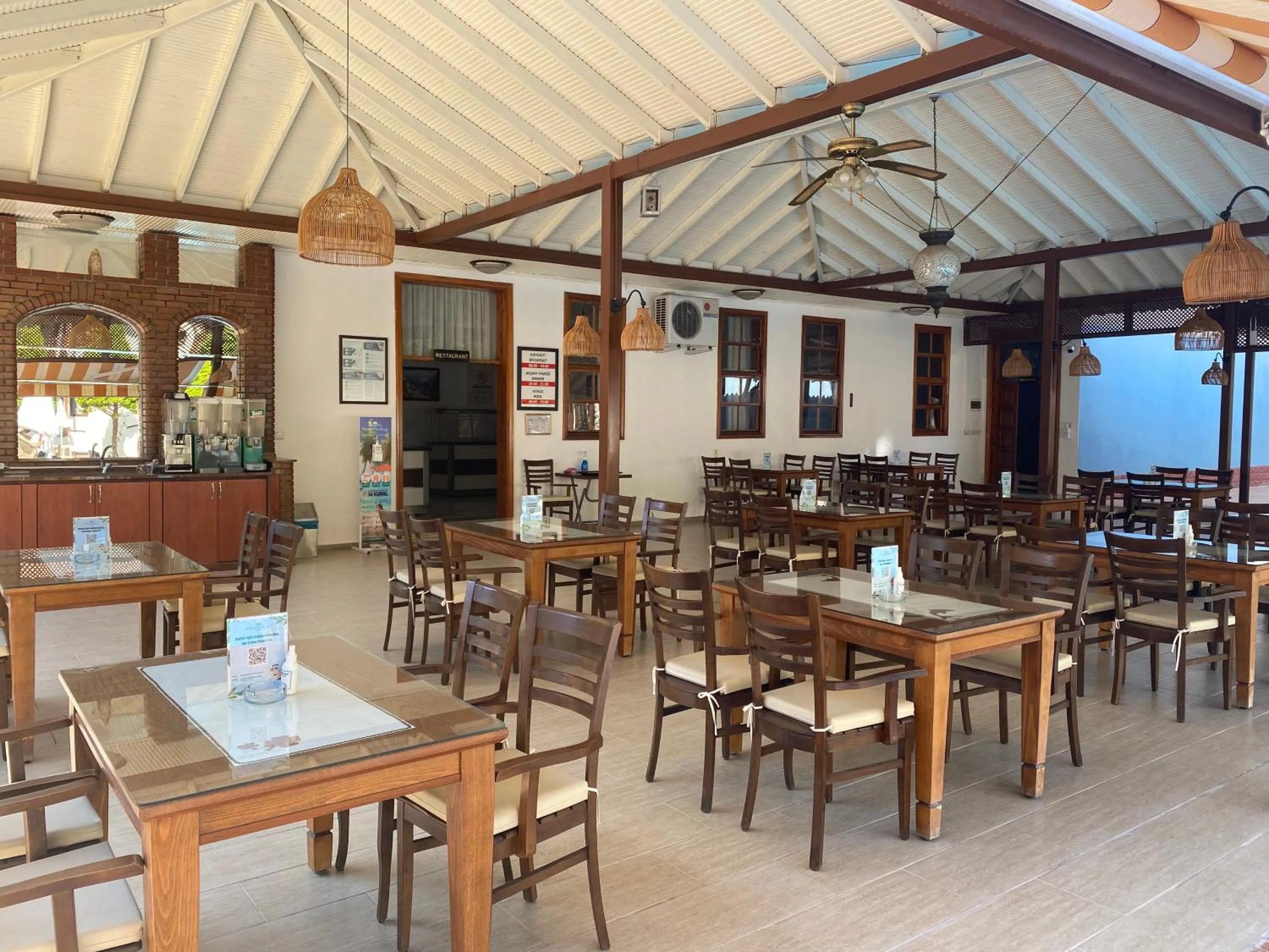 Restaurant/places to eat in Hotel Oludeniz