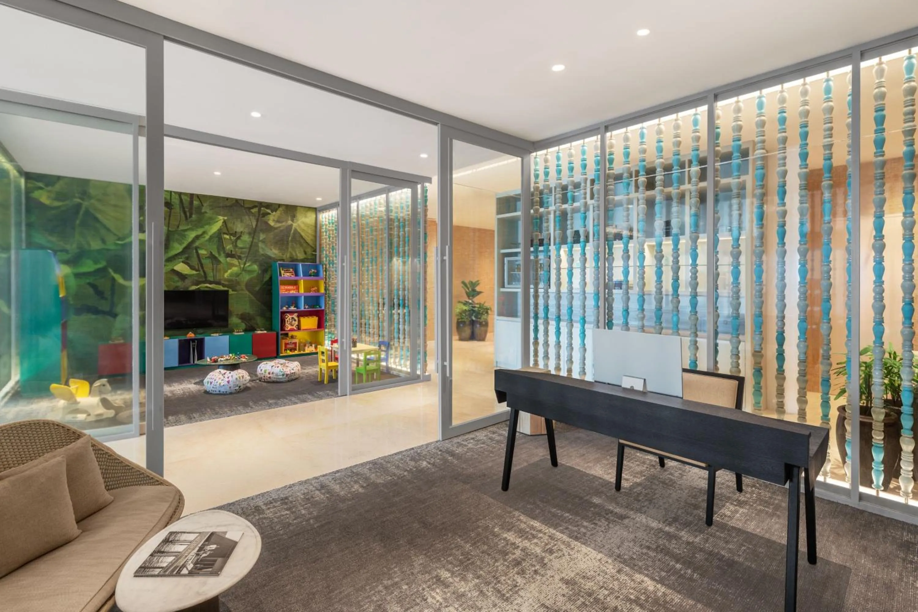 Lounge or bar in The St. Regis Maldives Vommuli Resort