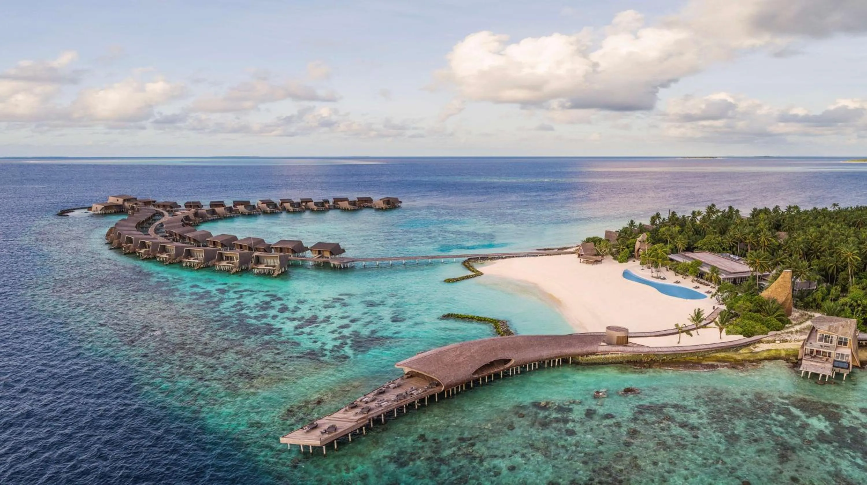 Restaurant/places to eat in The St. Regis Maldives Vommuli Resort