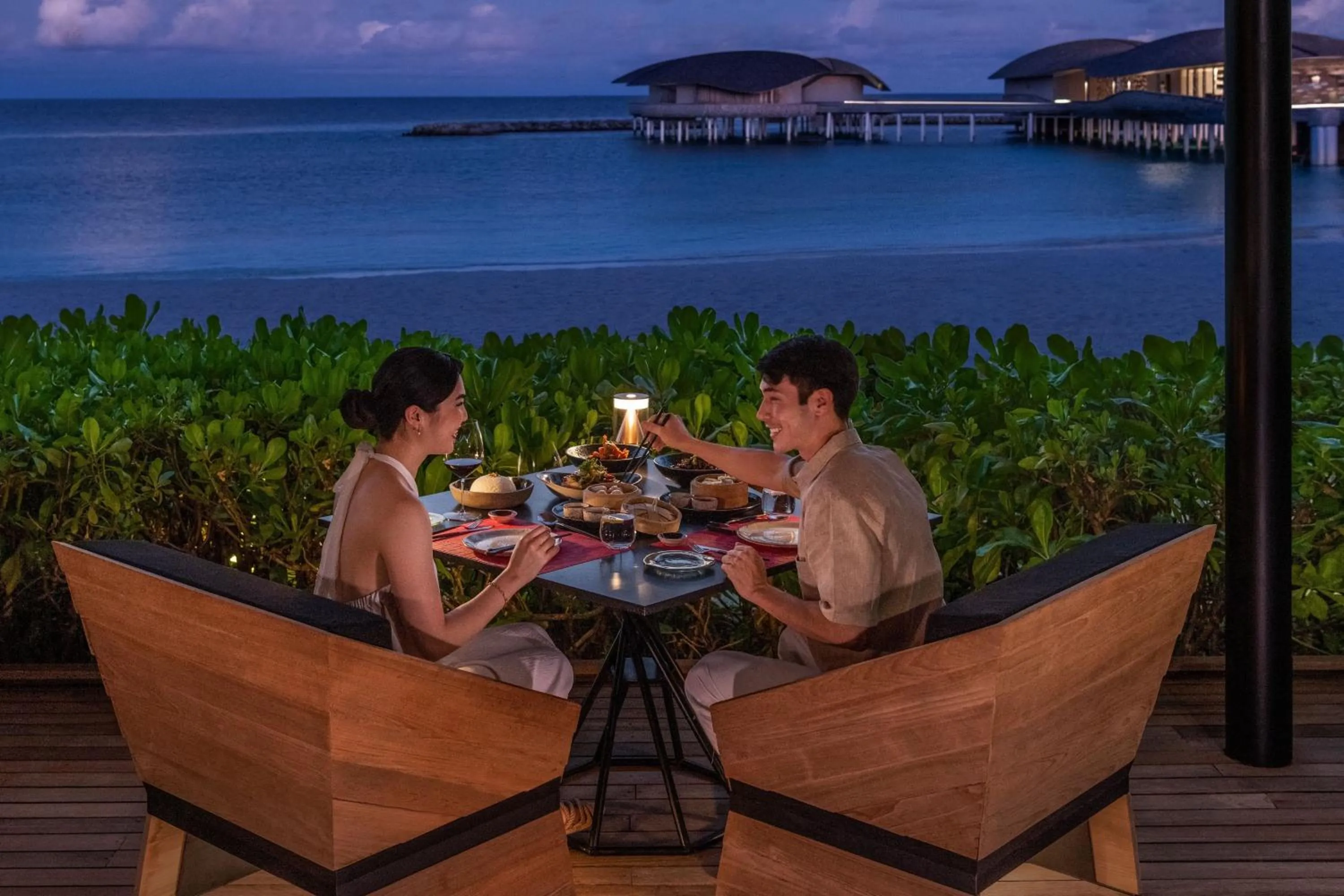 Restaurant/places to eat in The St. Regis Maldives Vommuli Resort