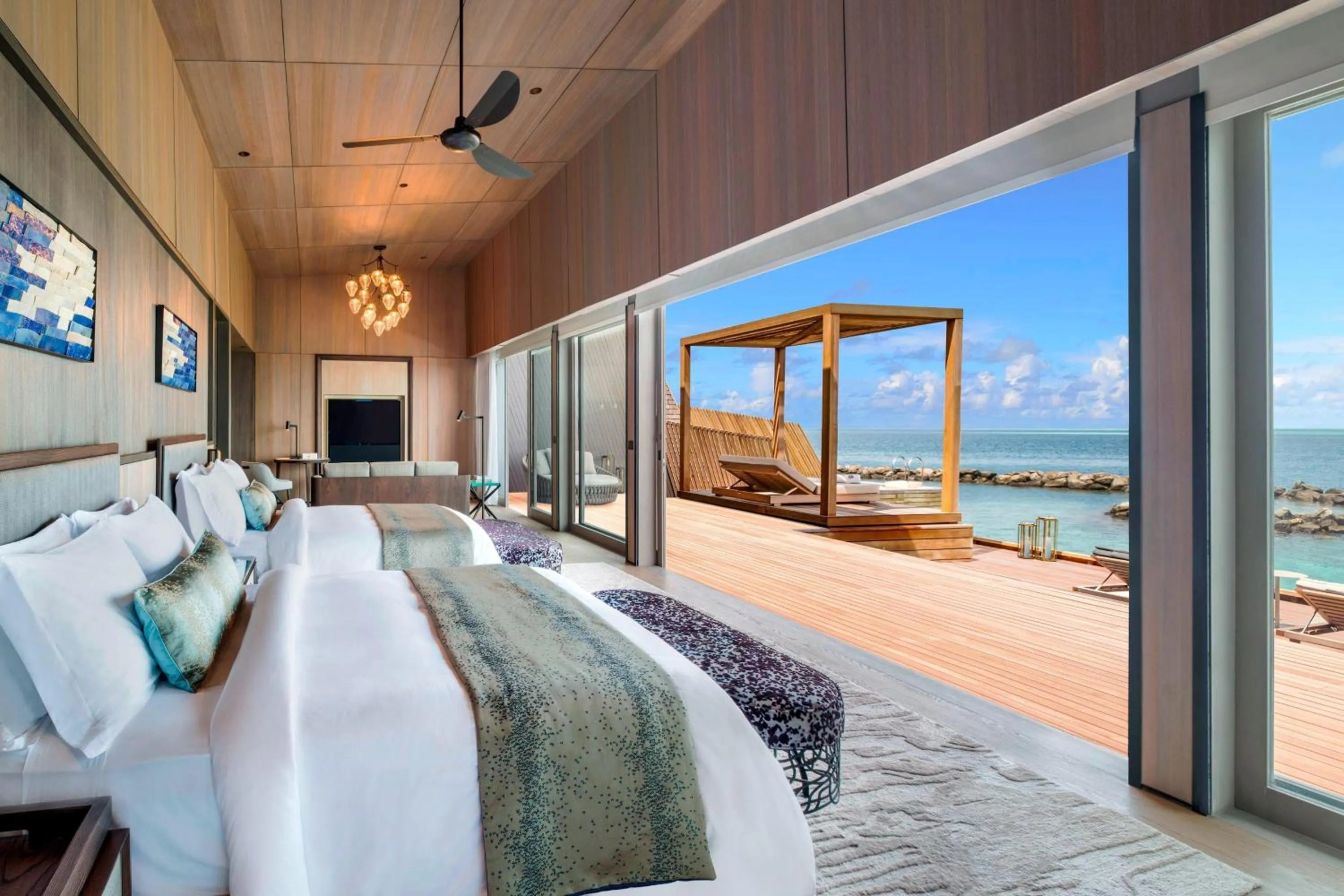 Bedroom, Bed in The St. Regis Maldives Vommuli Resort