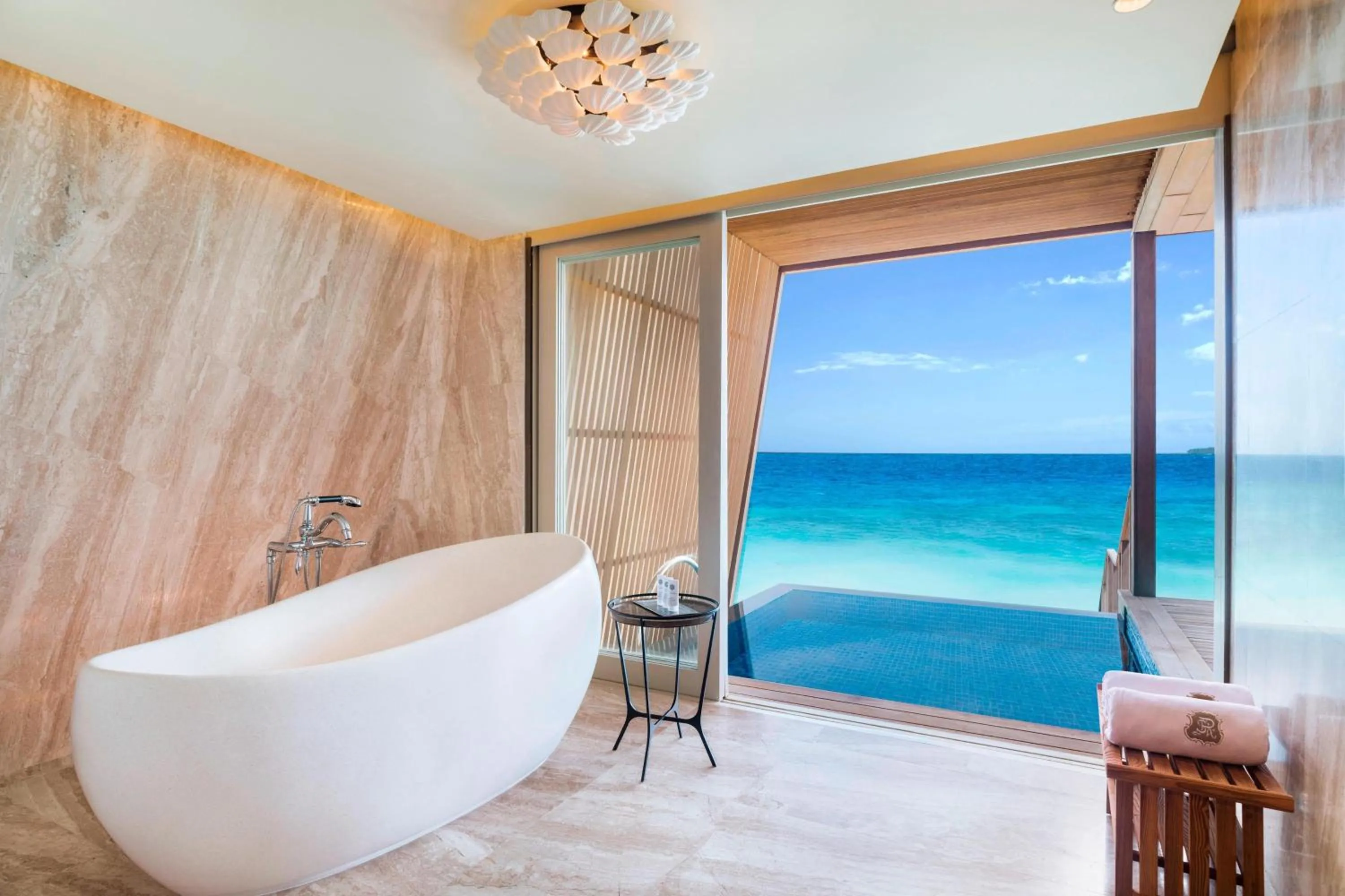 Bathroom in The St. Regis Maldives Vommuli Resort