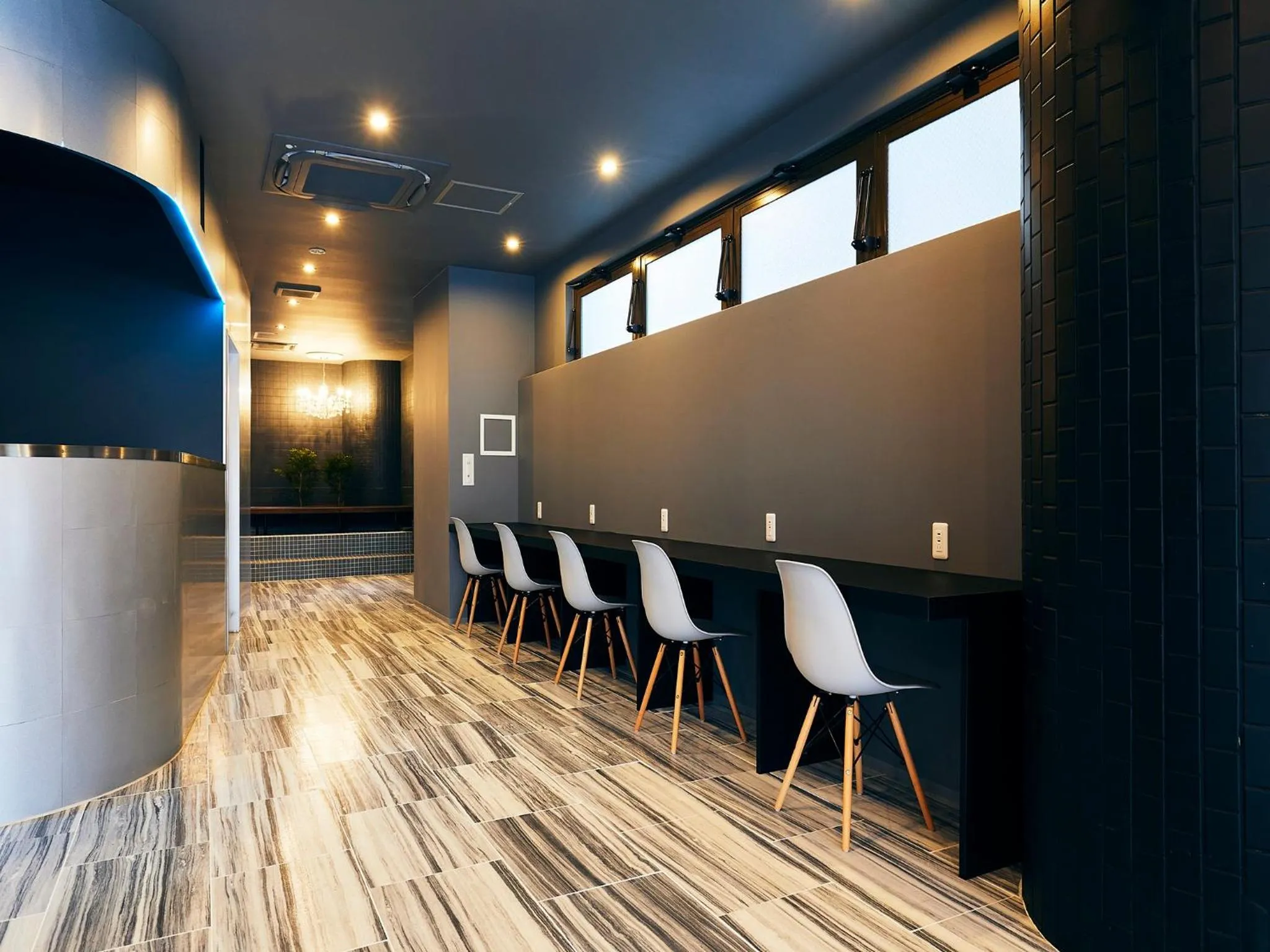 Communal lounge/ TV room in Hotel Pivot Shin-Imamiya Ekimae