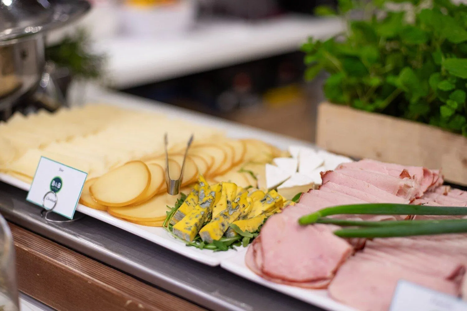 Restaurant/places to eat in B&B Hotel Łódź Centrum