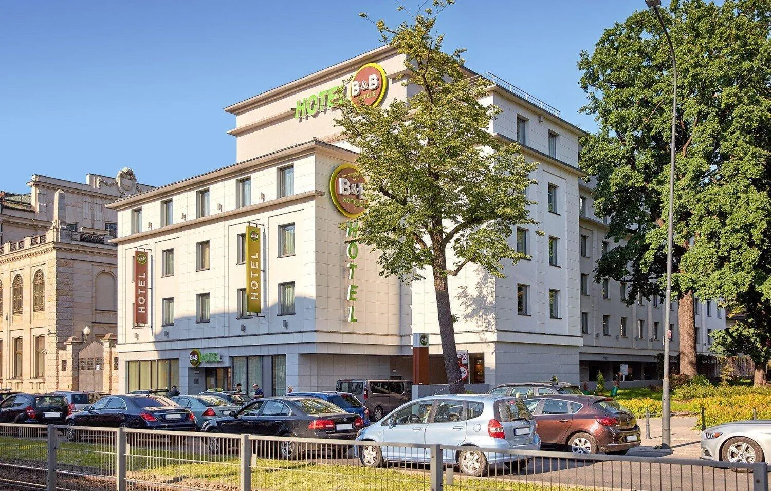 Property building in B&B Hotel Łódź Centrum