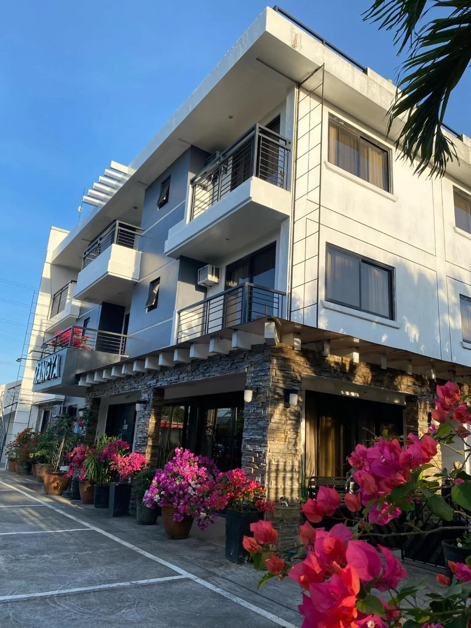 Garden in Rangya Hotel