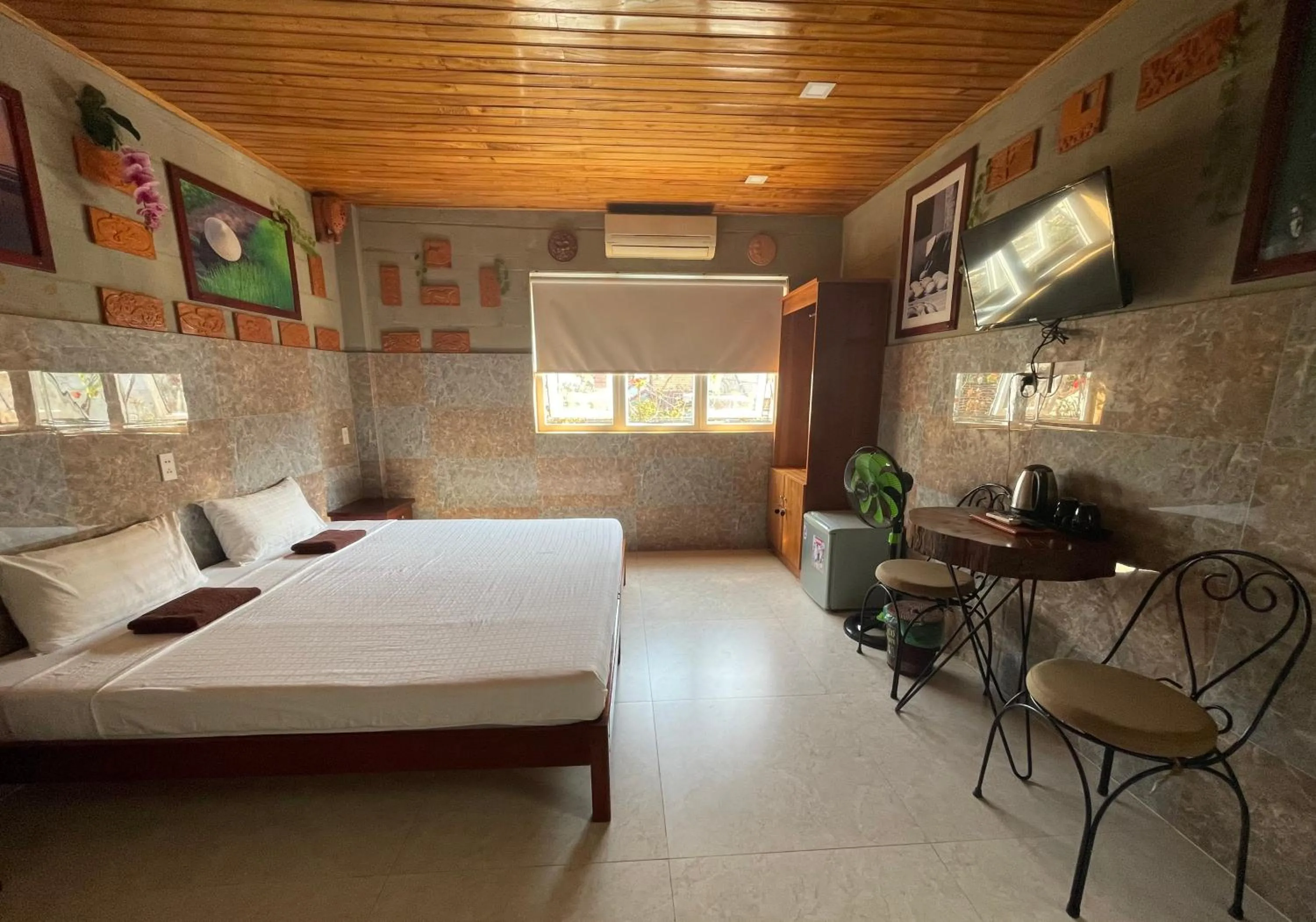 Living room, Bed in Terra Cotta Homestay