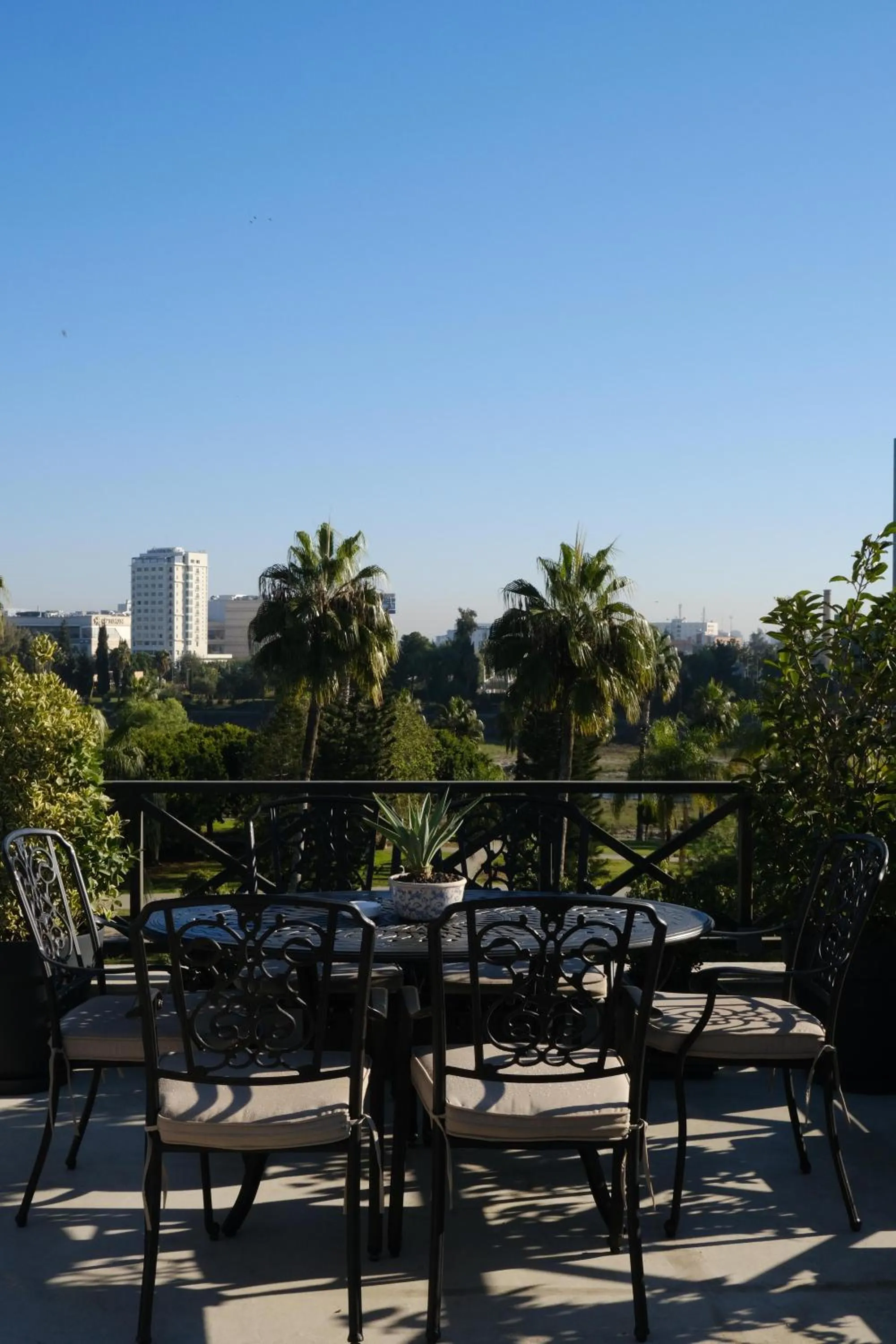 Restaurant/places to eat in Hotel Bosnali