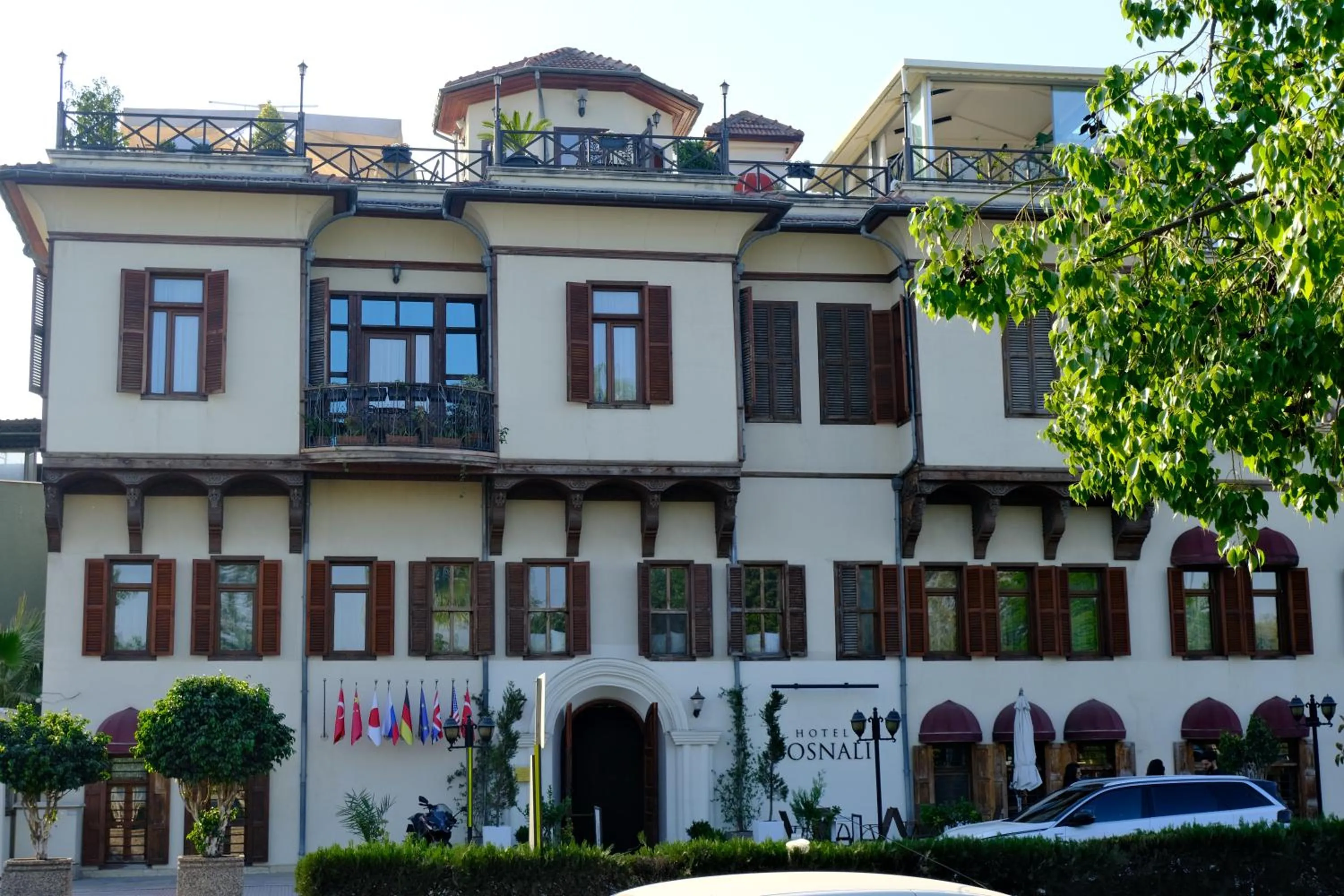 Property building in Hotel Bosnali