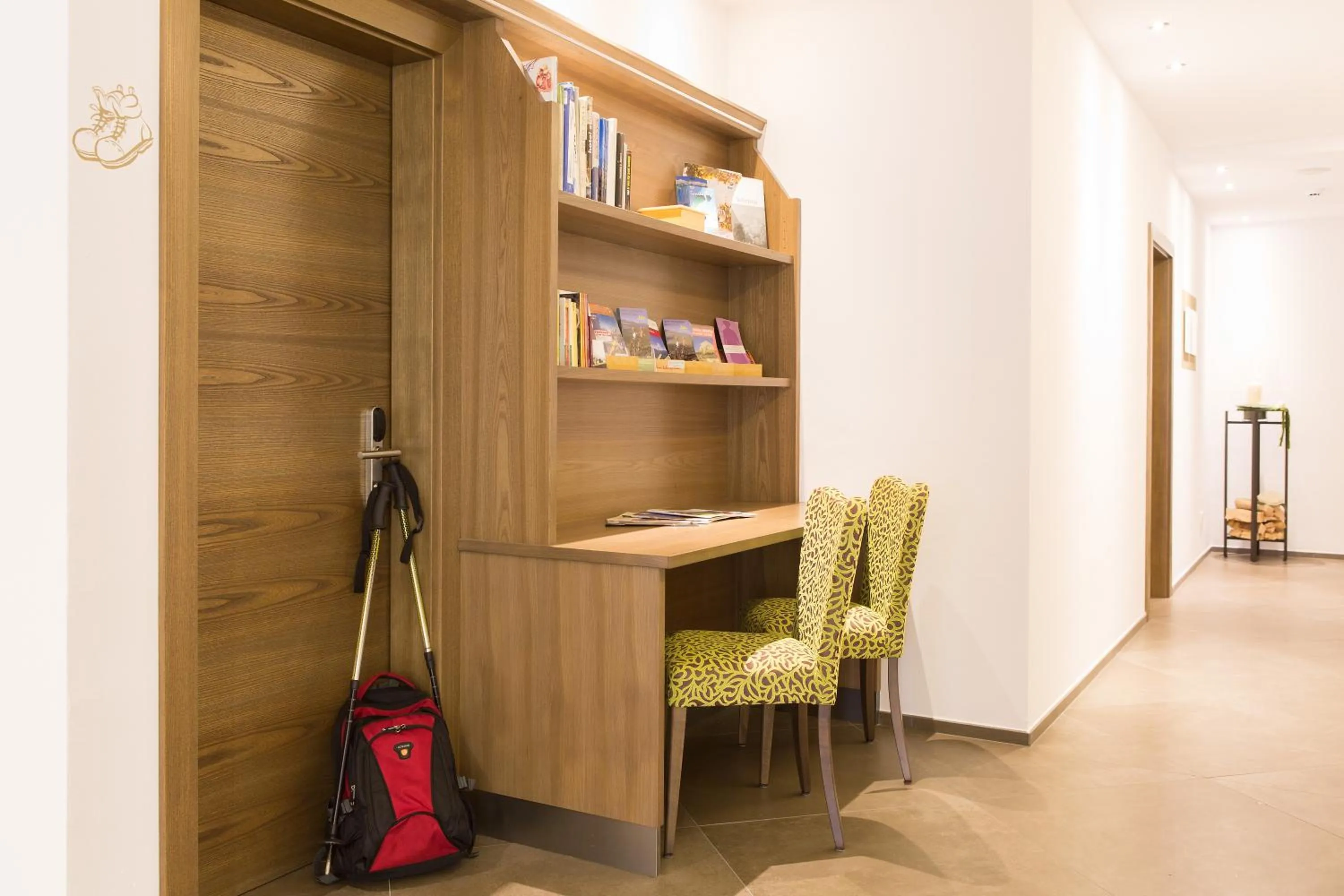 Library in Astor Hotel