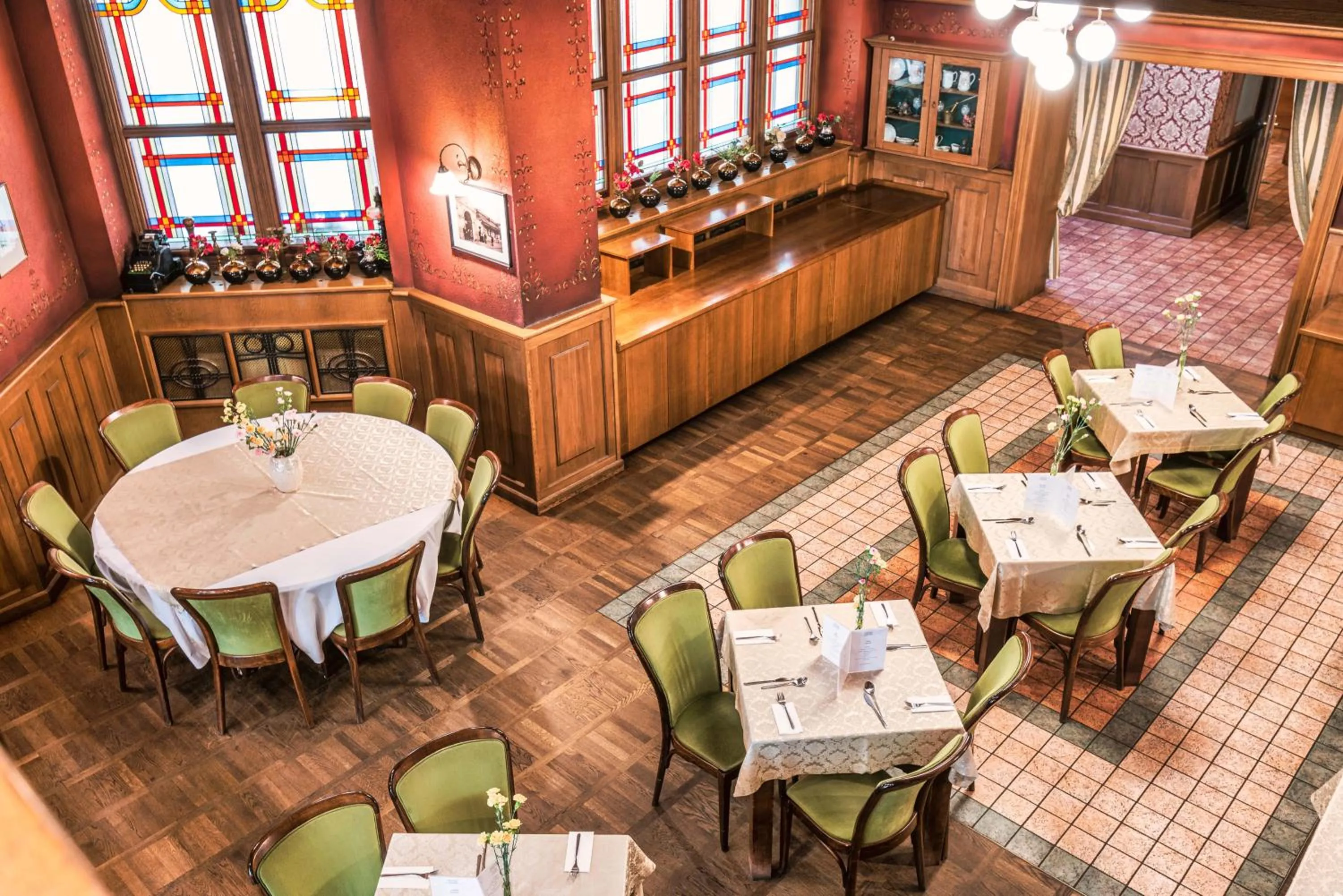 Restaurant/places to eat in Hotel Polonia Centrum