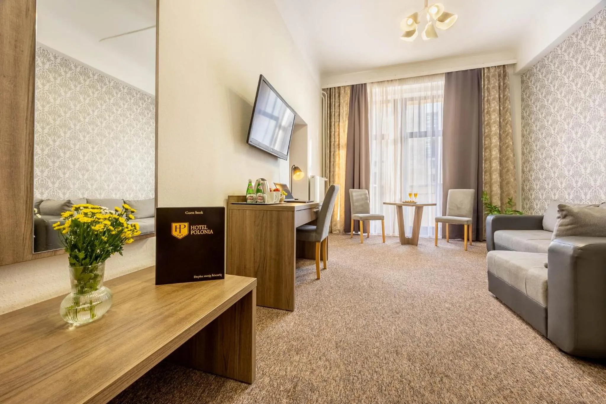 Seating area in Hotel Polonia Centrum