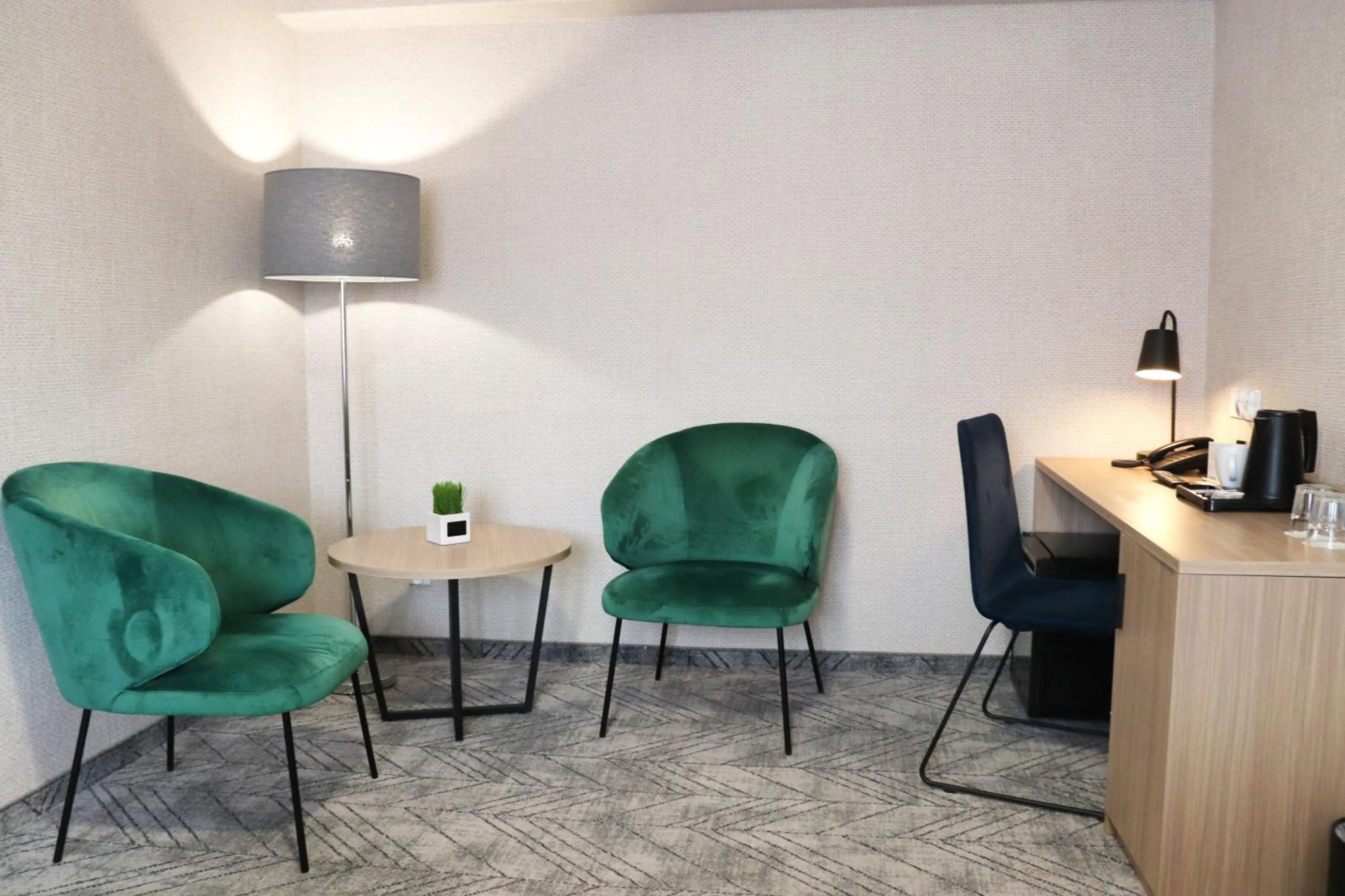 Seating area in Hotel Polonia Centrum