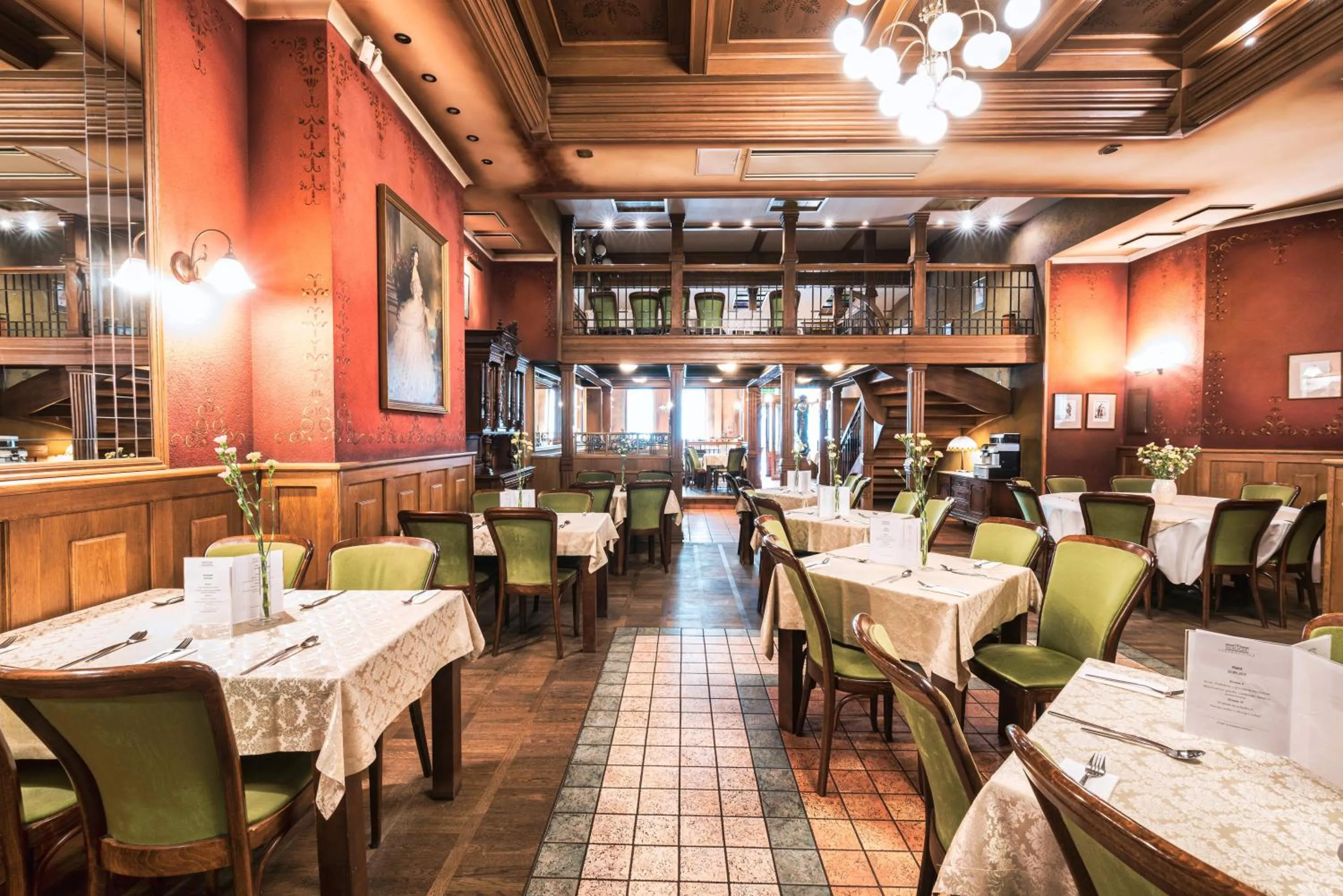 Restaurant/places to eat in Hotel Polonia Centrum