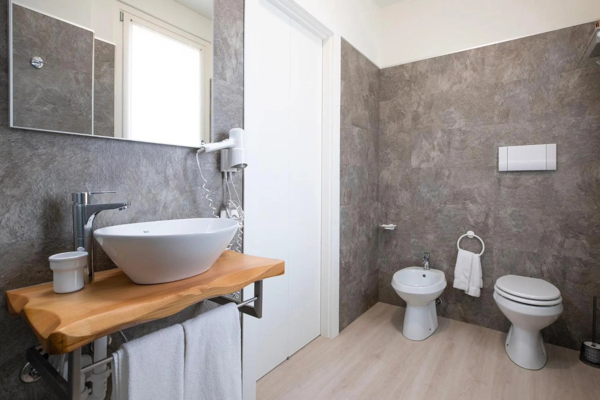 Shower in Hotel dell'Angelo