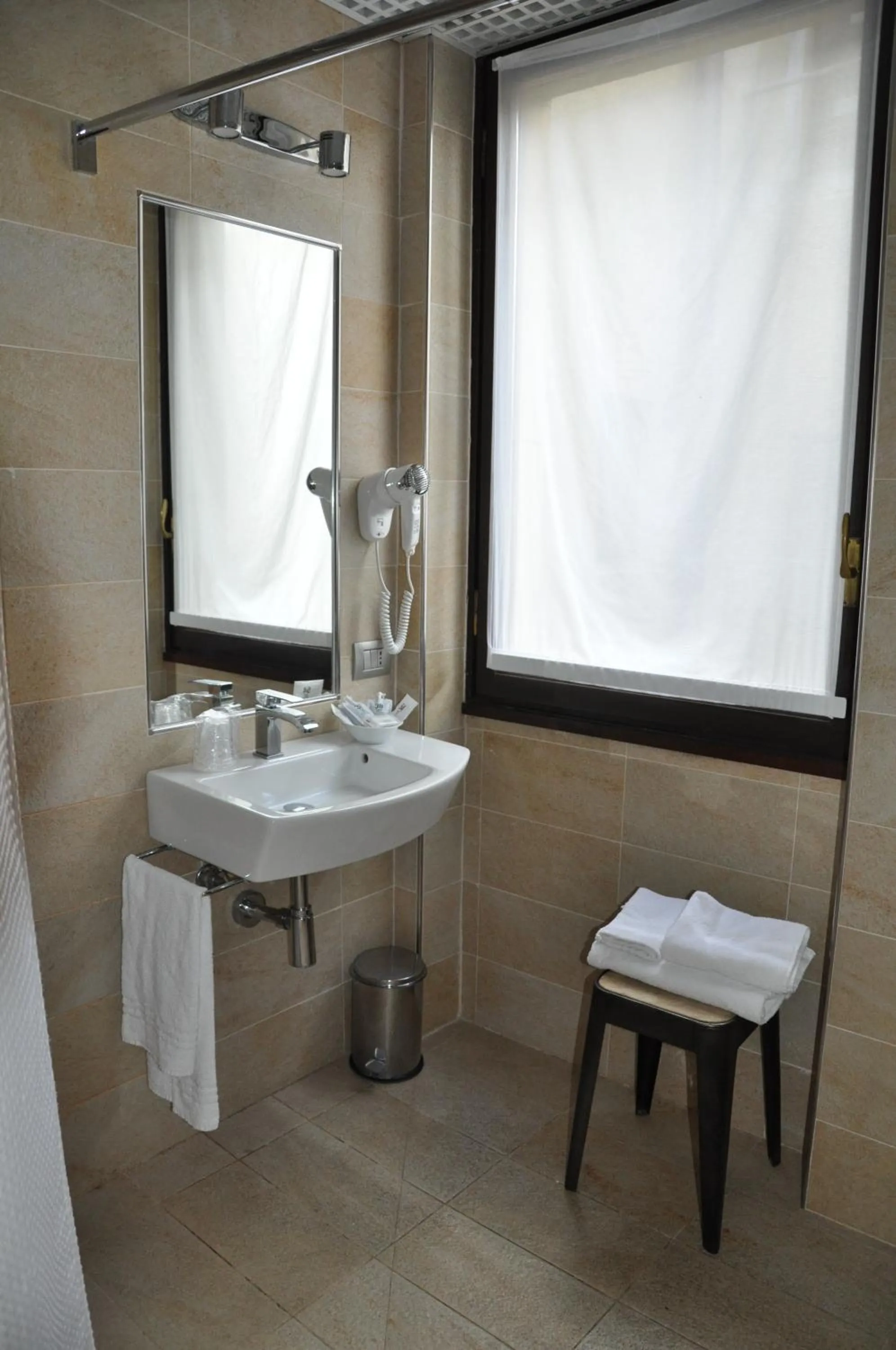 Bathroom in Nuovo Albergo Italia