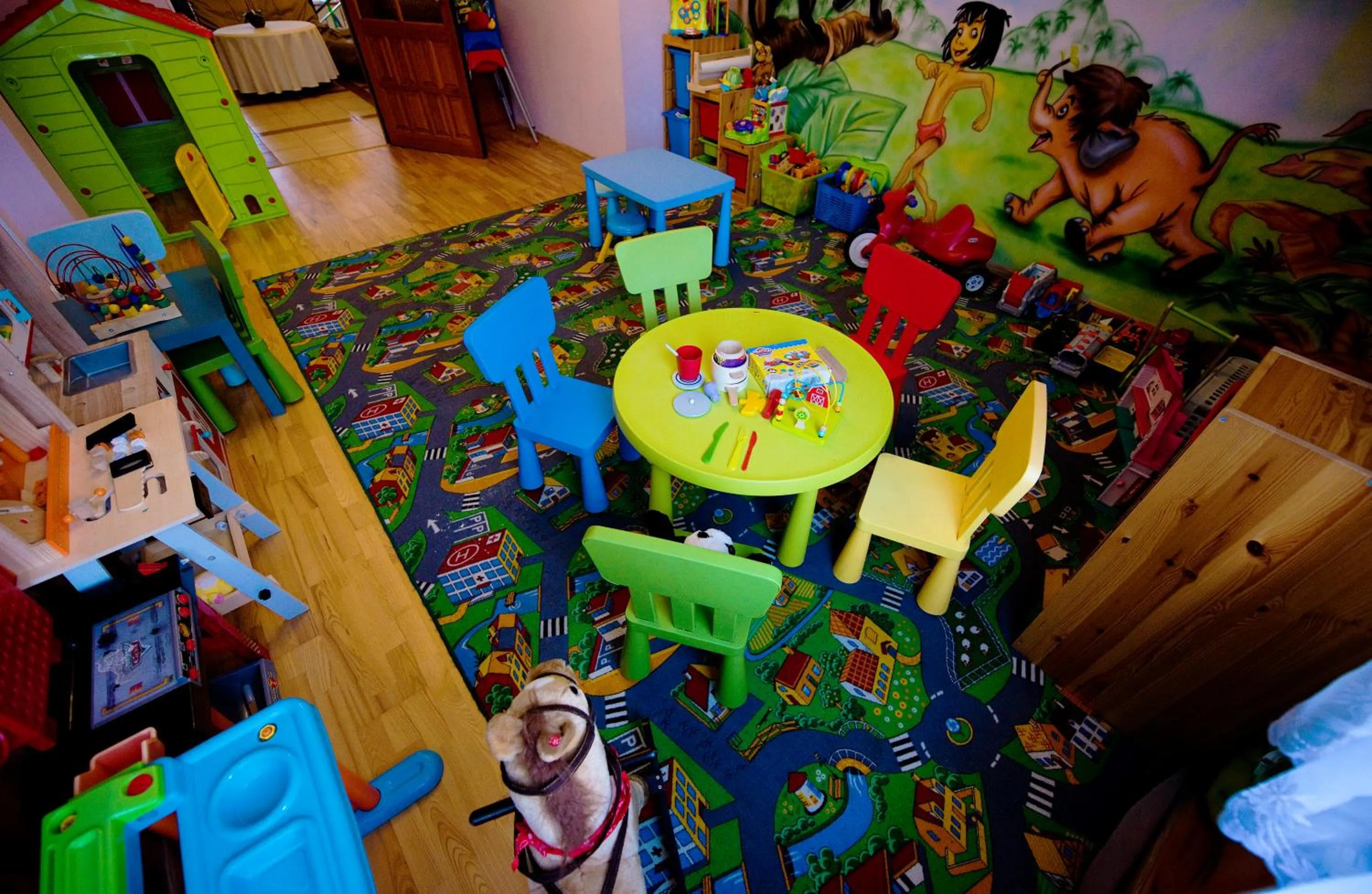 Kids's club in Lech Resort & Spa