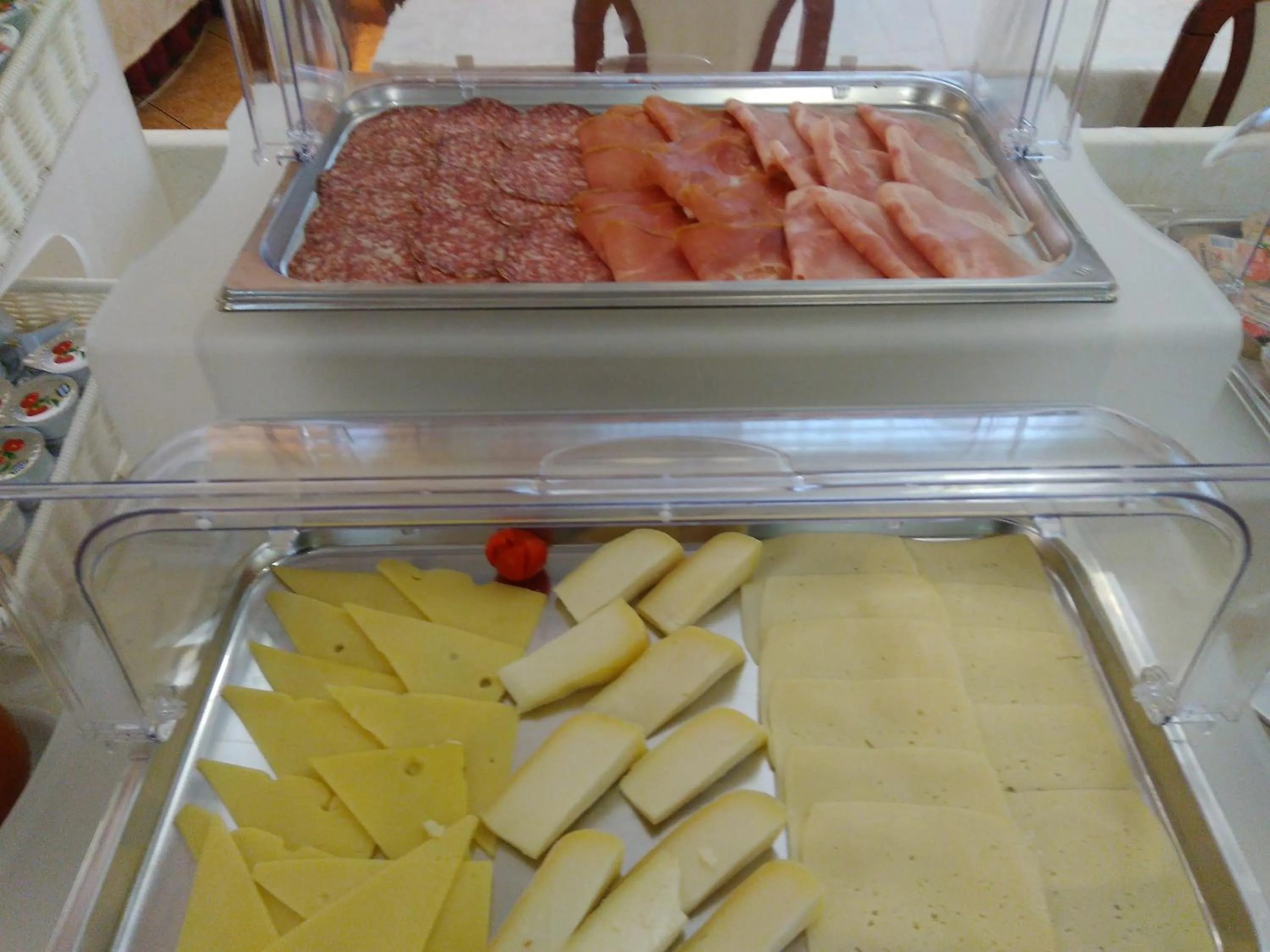 Breakfast in Hotel Apollo