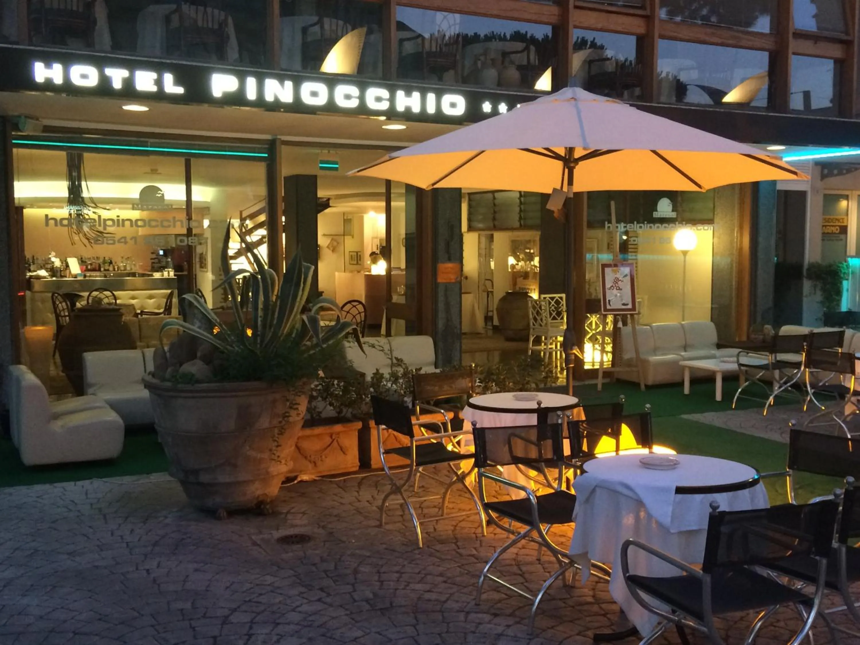 Restaurant/places to eat in Hotel Pinocchio