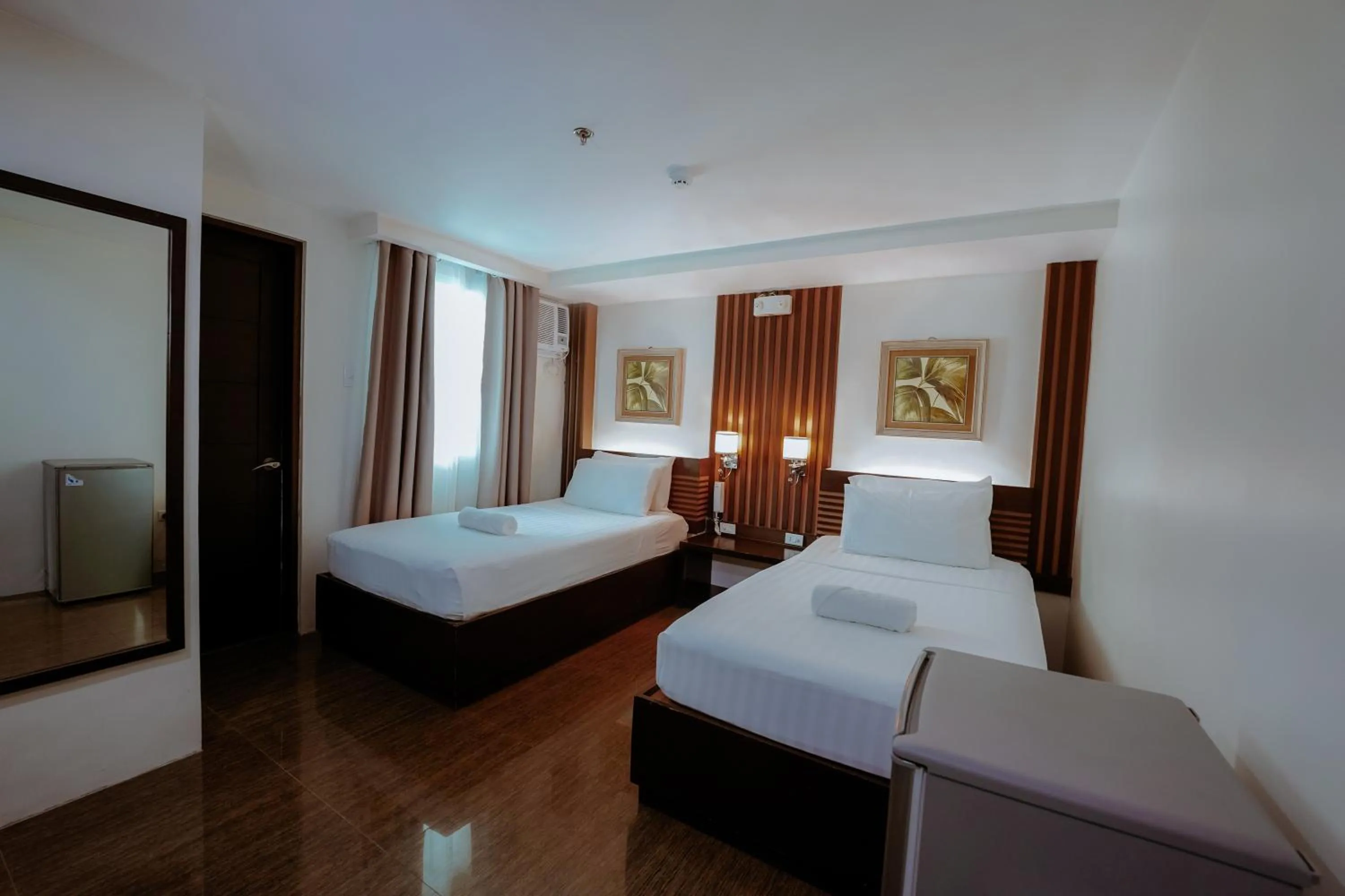 Deluxe Twin Room in Emerald Boutique Hotel