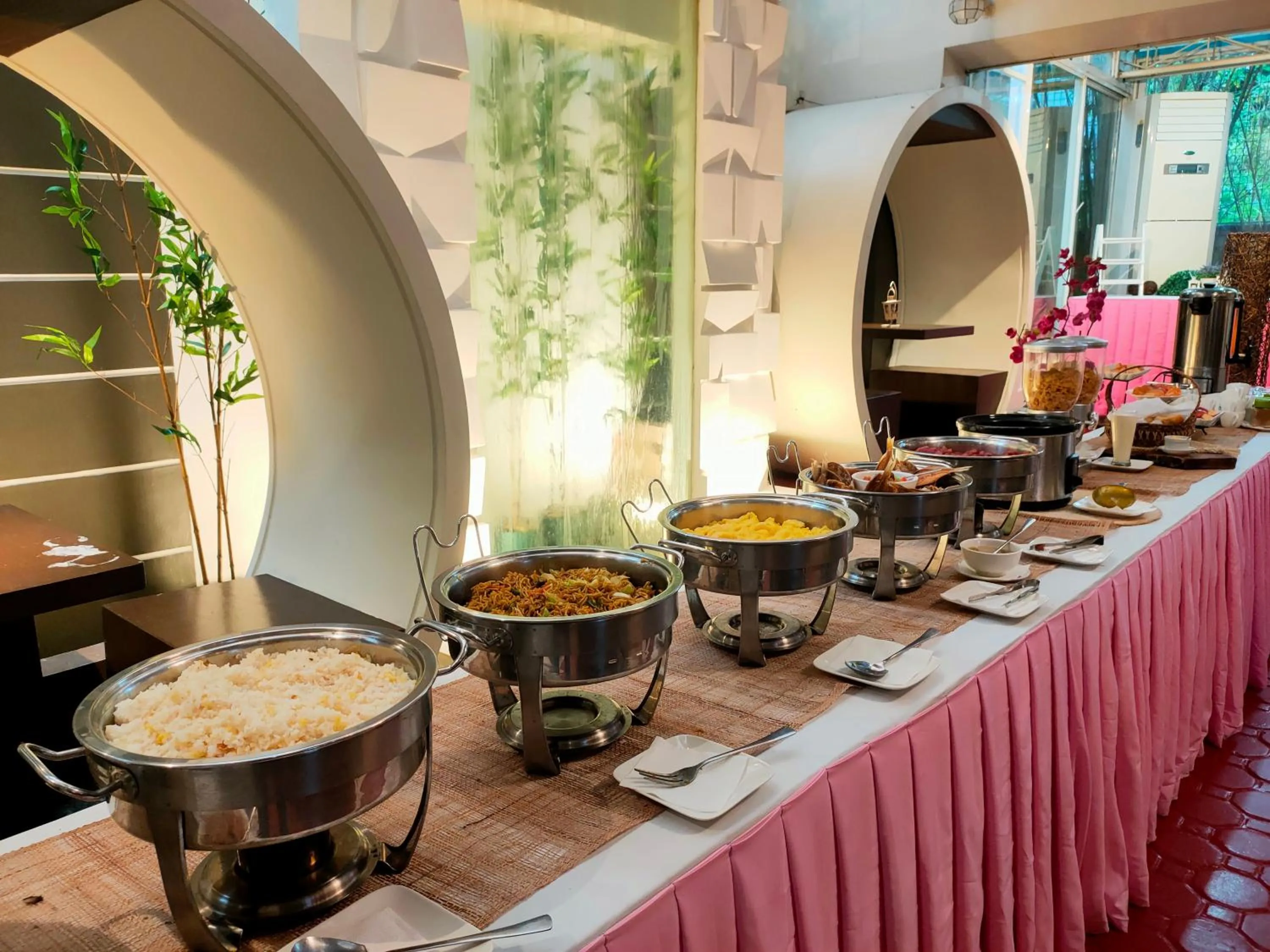 Buffet breakfast in Emerald Boutique Hotel