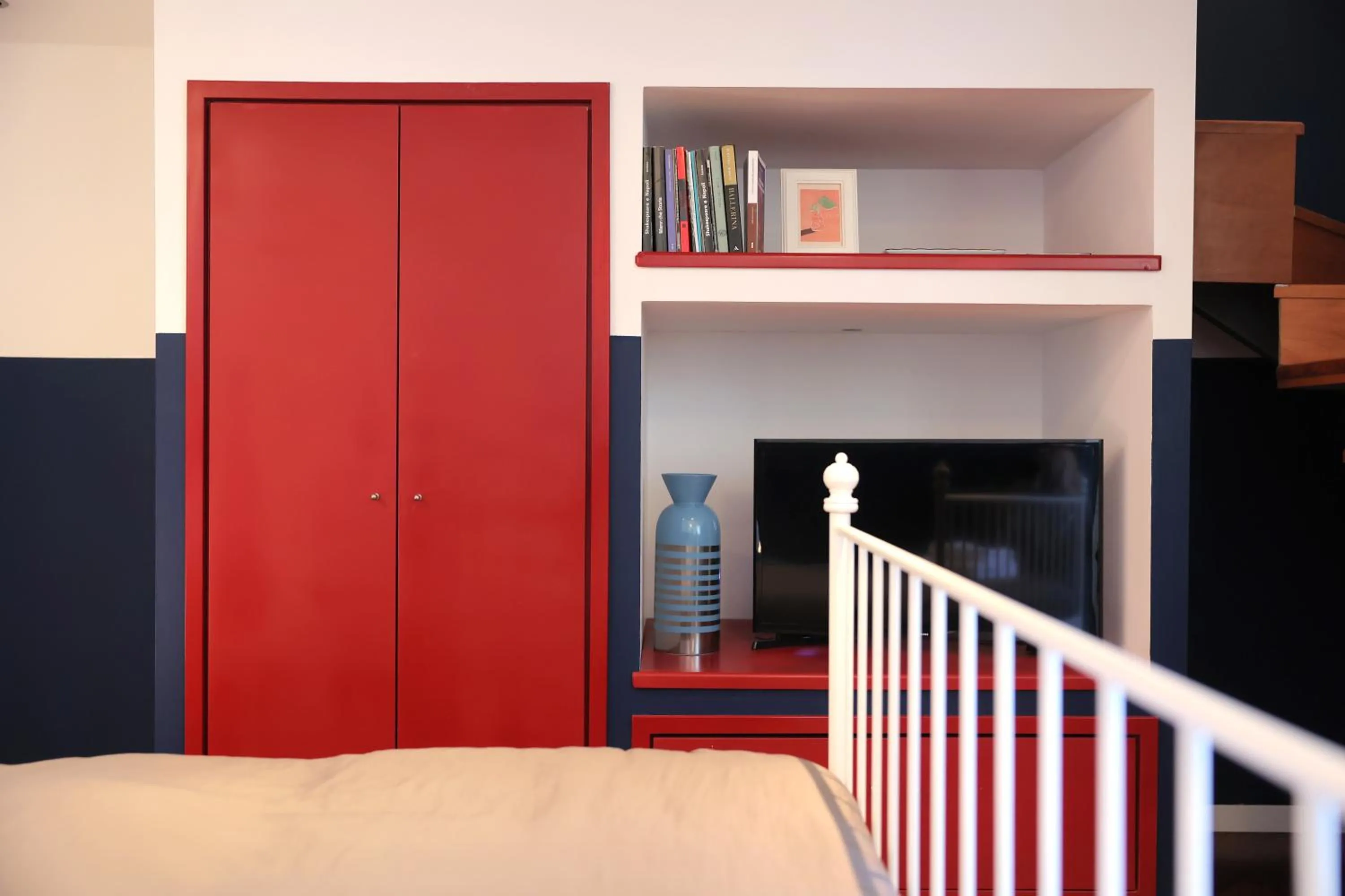 Decorative detail in Salotto Borbonico