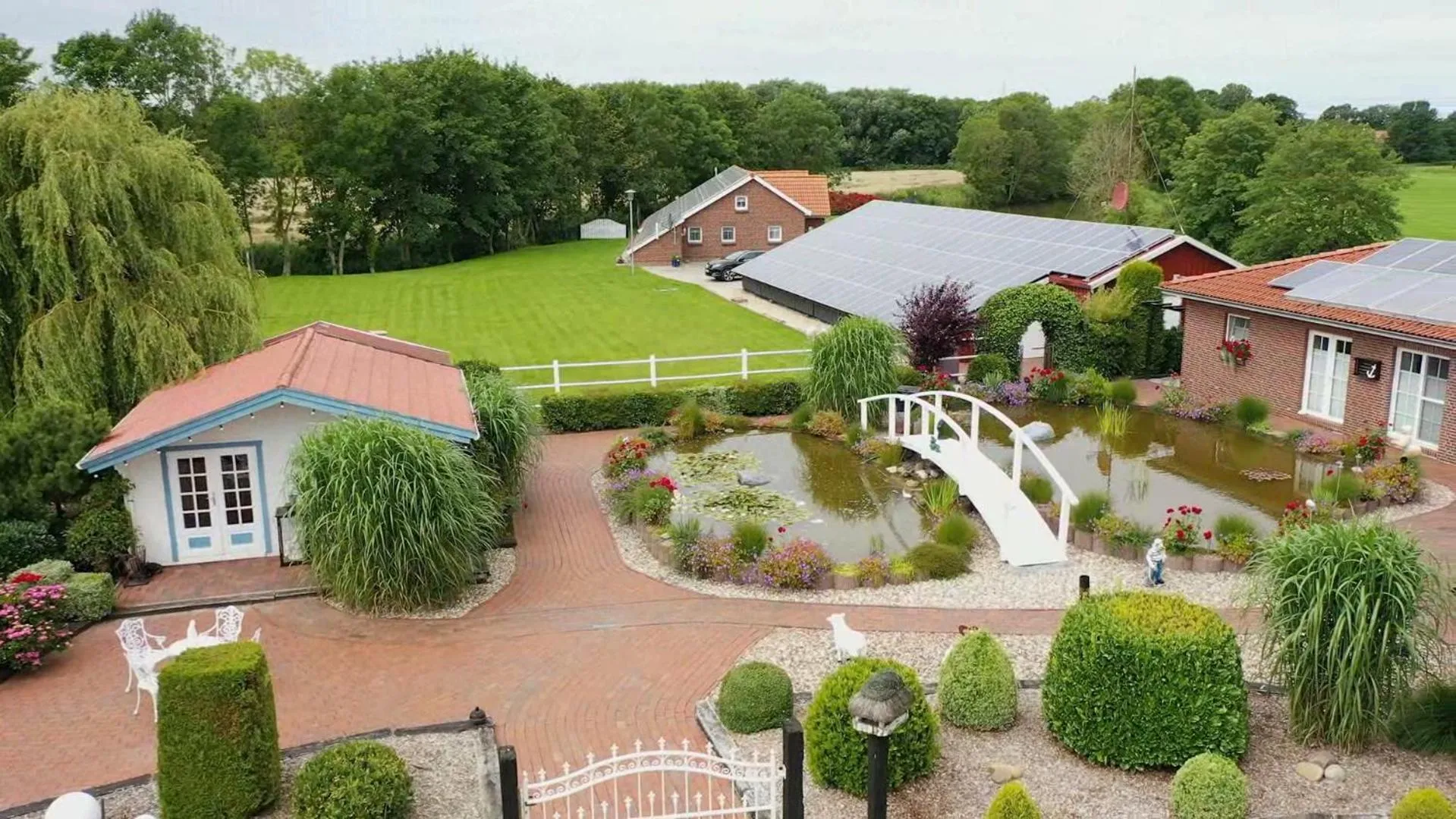 Bird's eye view in Landhaus-Altebrücke