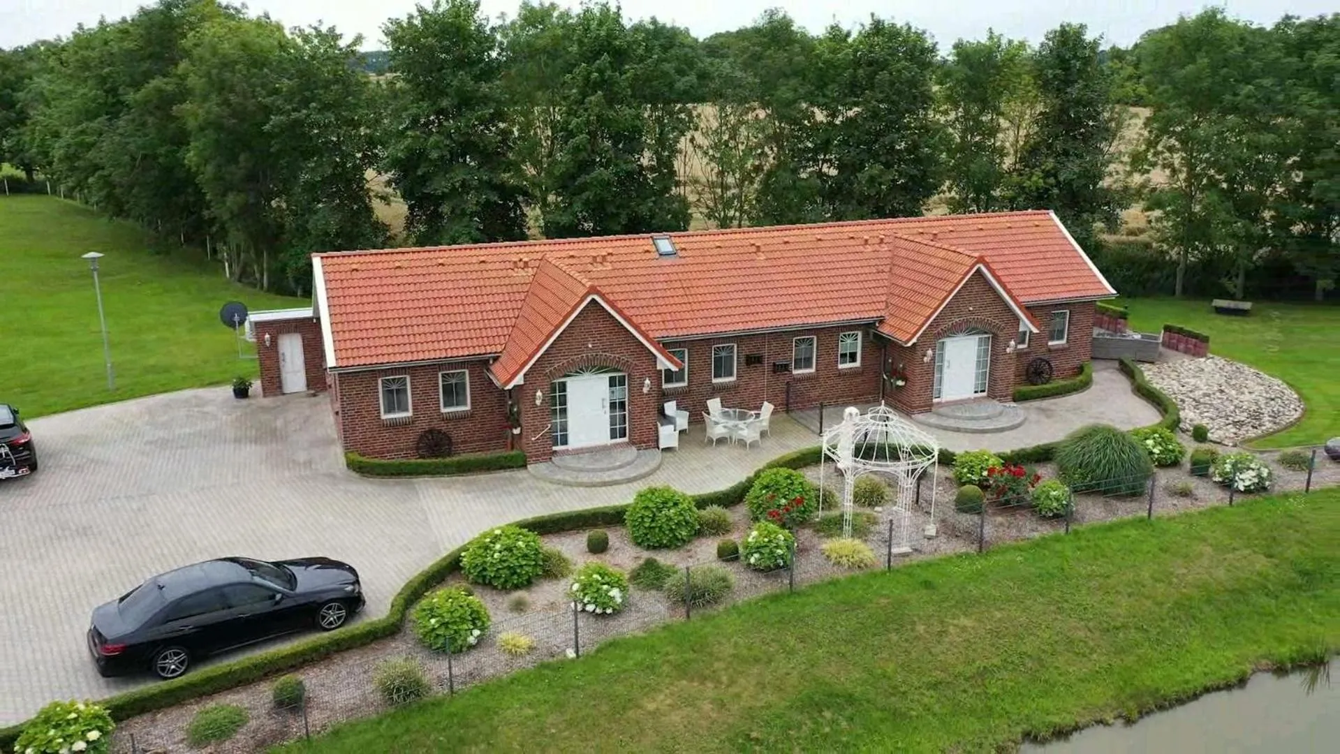 Bird's eye view in Landhaus-Altebrücke