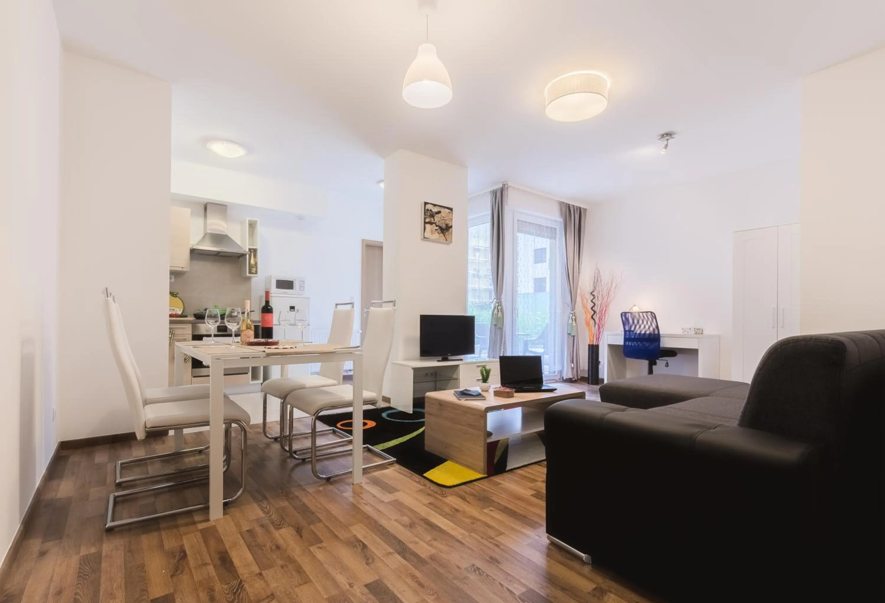 TV and multimedia in Corvin holiday Apartments hotel