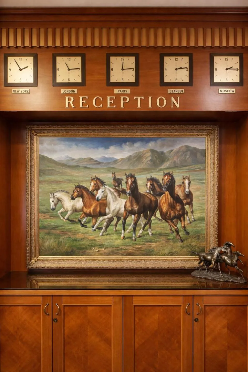 Lobby or reception in Oran Hotel