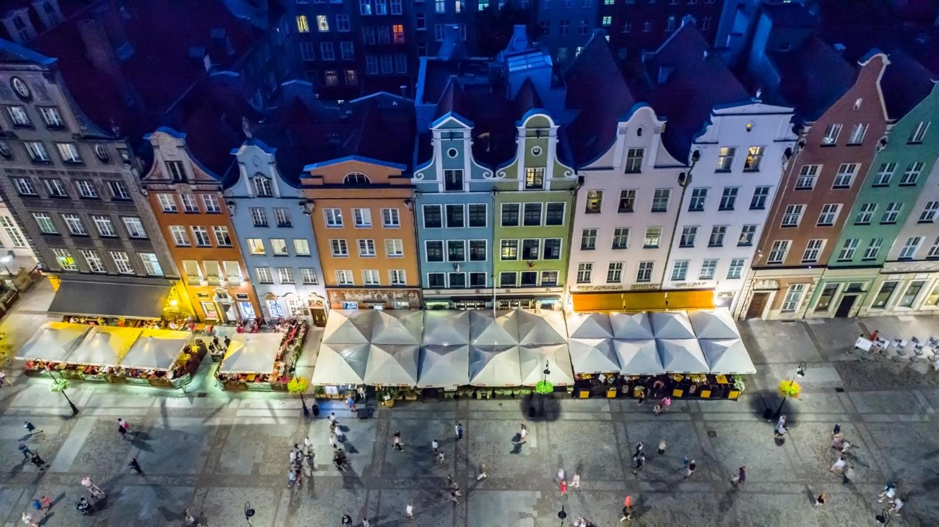 Property building in Hotel Holland House Old Town