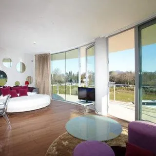 Bedroom in Hotel Pisa Tower Plaza