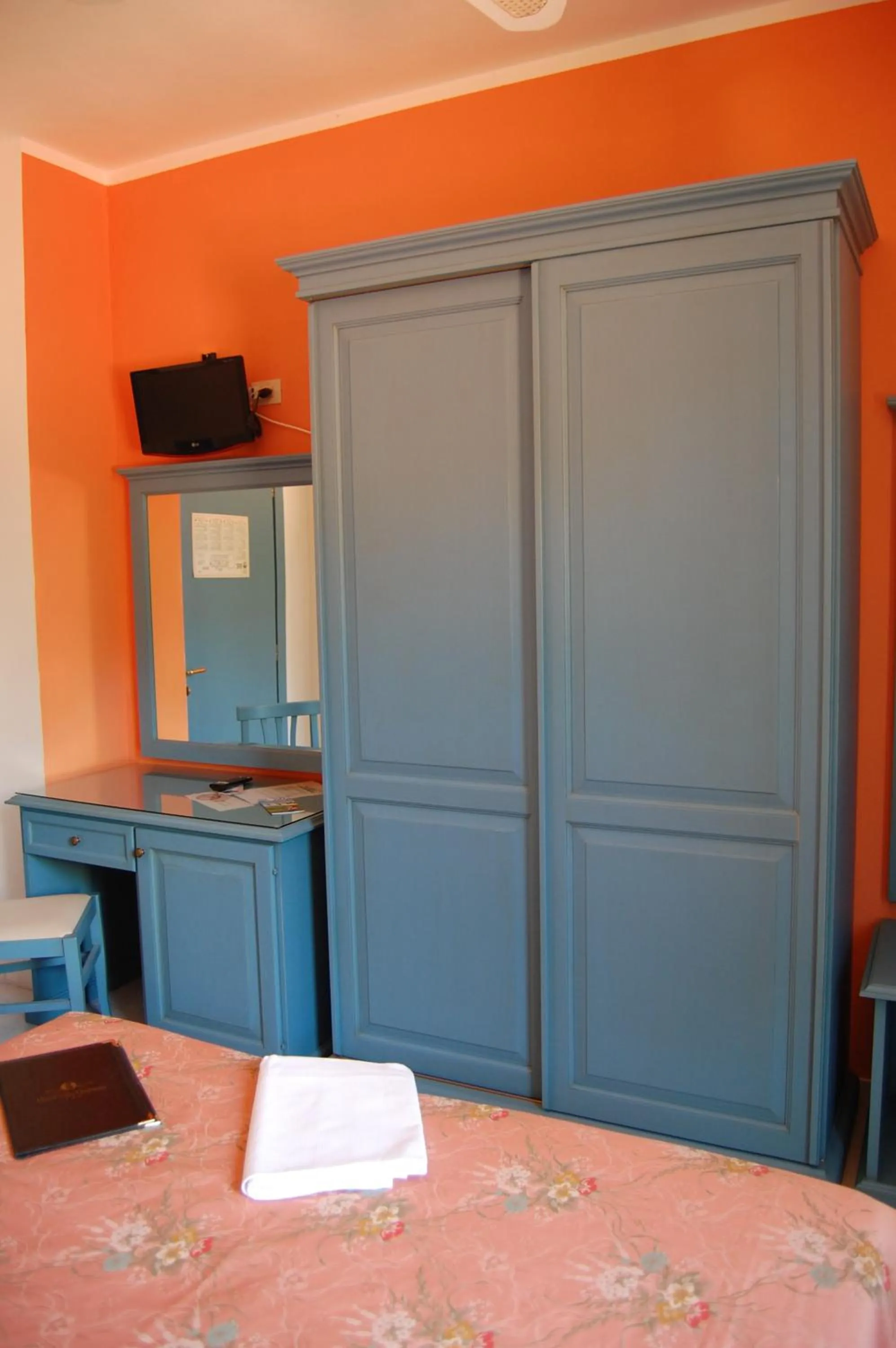 Decorative detail, Bed in Hotel Villa Ombrosa