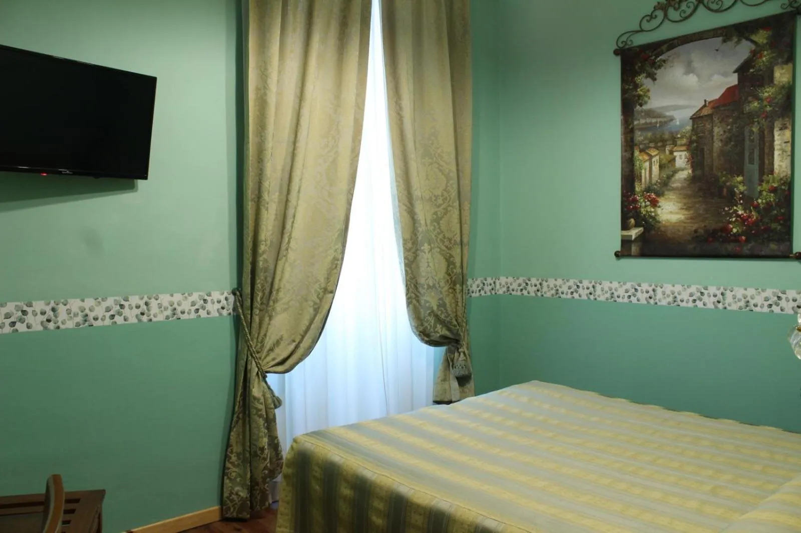 Bed in Hotel Belle Epoque