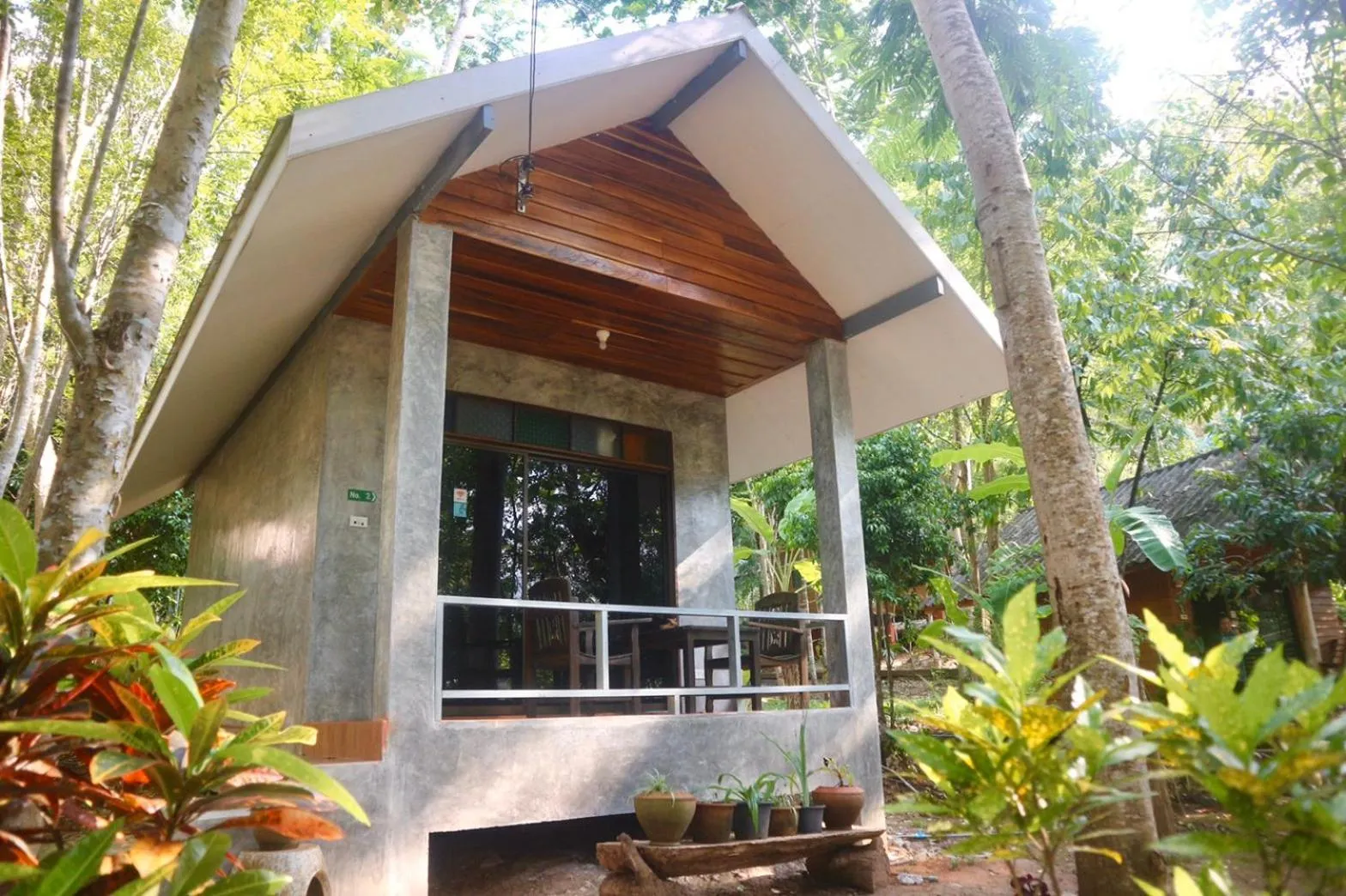 Property building in Maewin Guesthouse and Resort