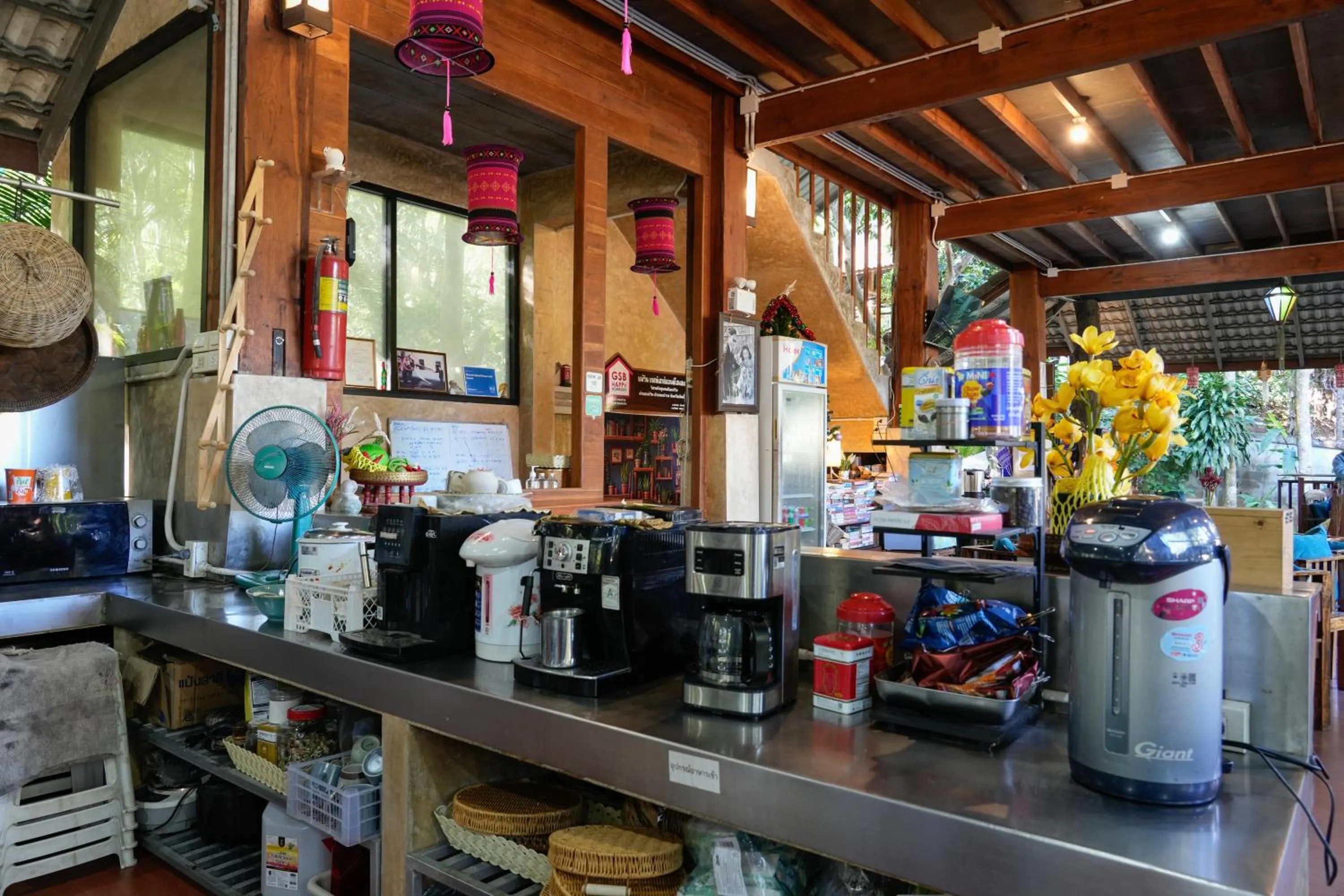 Dining area in Maewin Resort