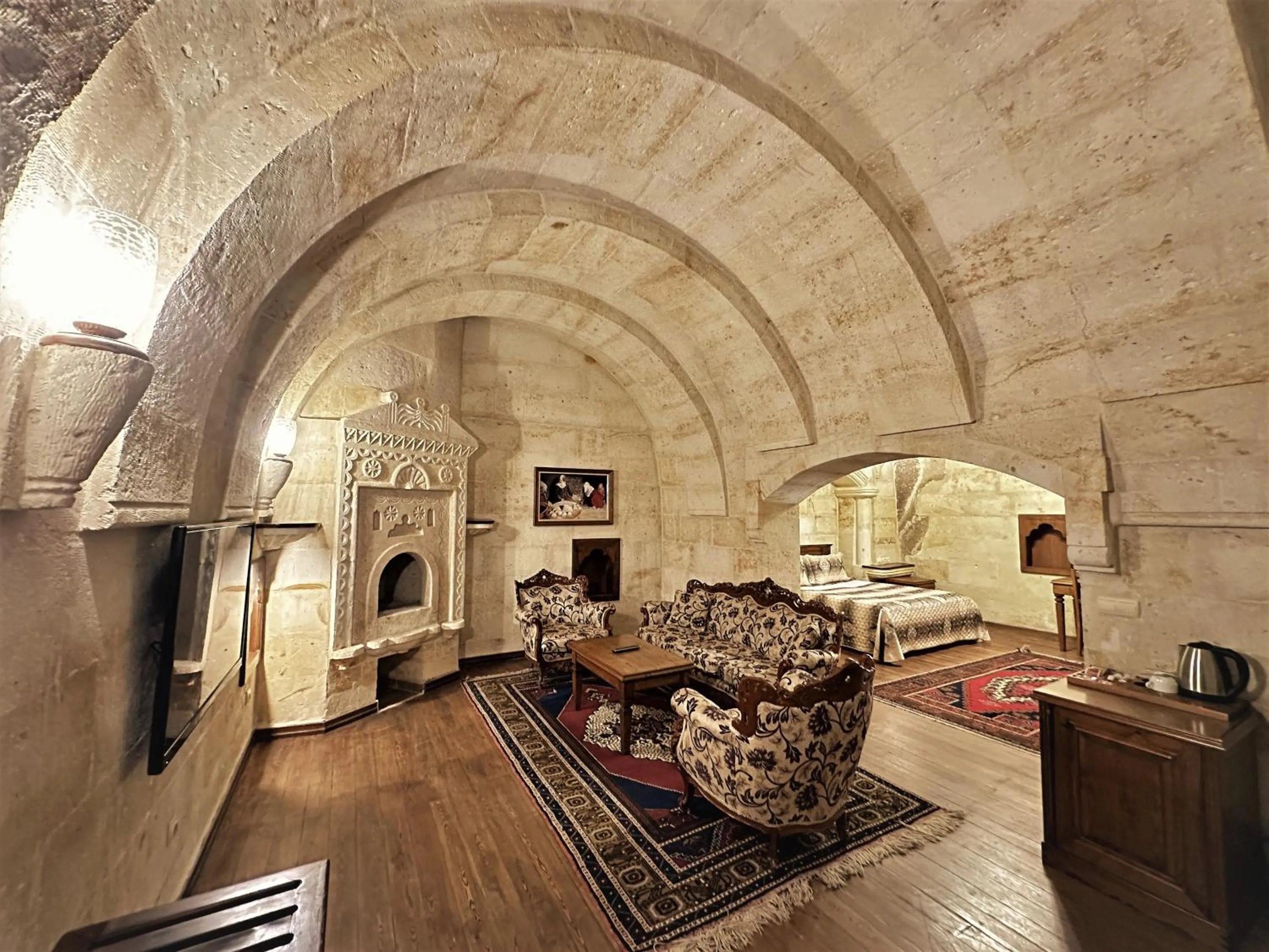 Massage in Stone House Cave Hotel