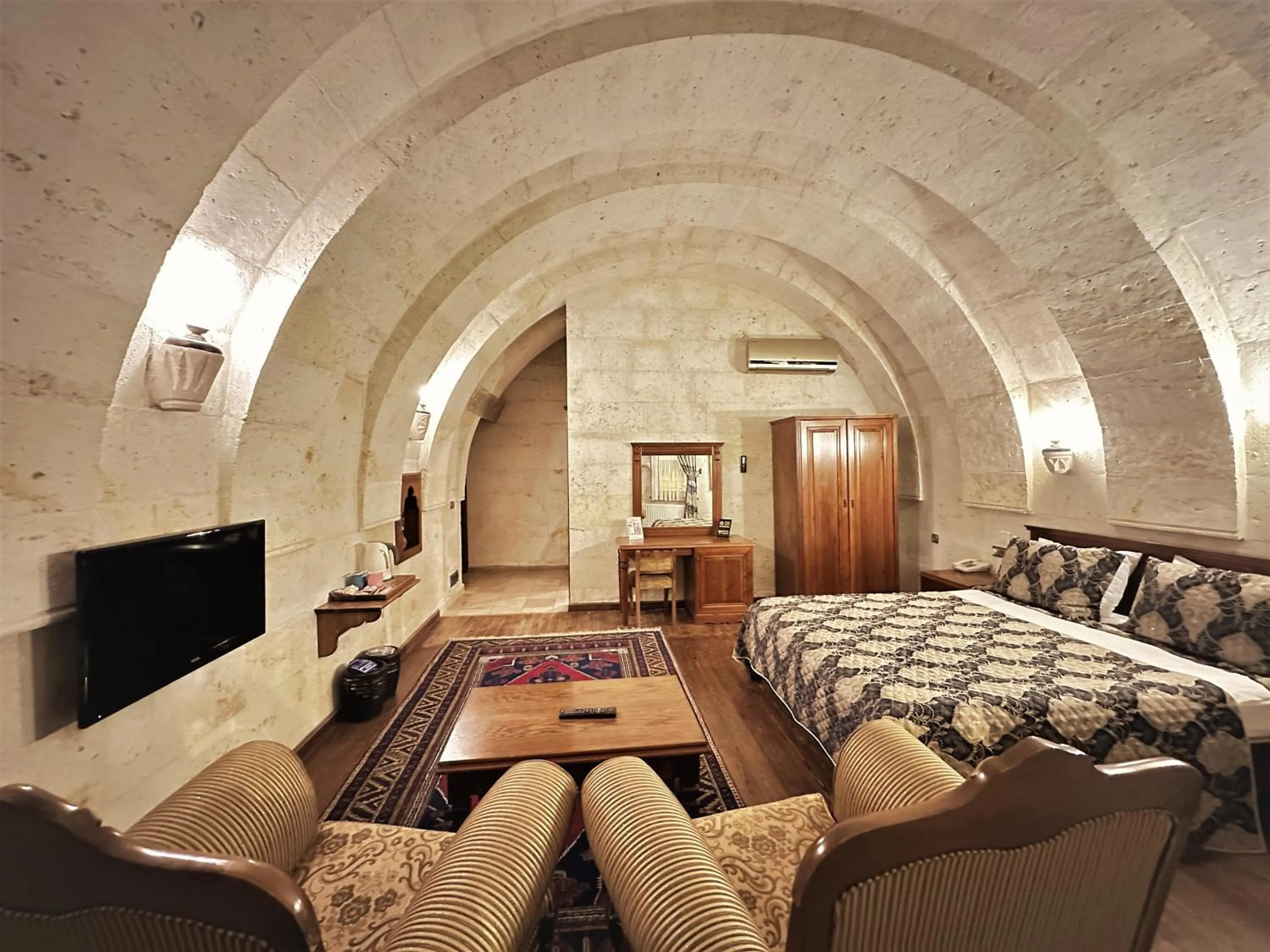 Massage, Bed in Stone House Cave Hotel