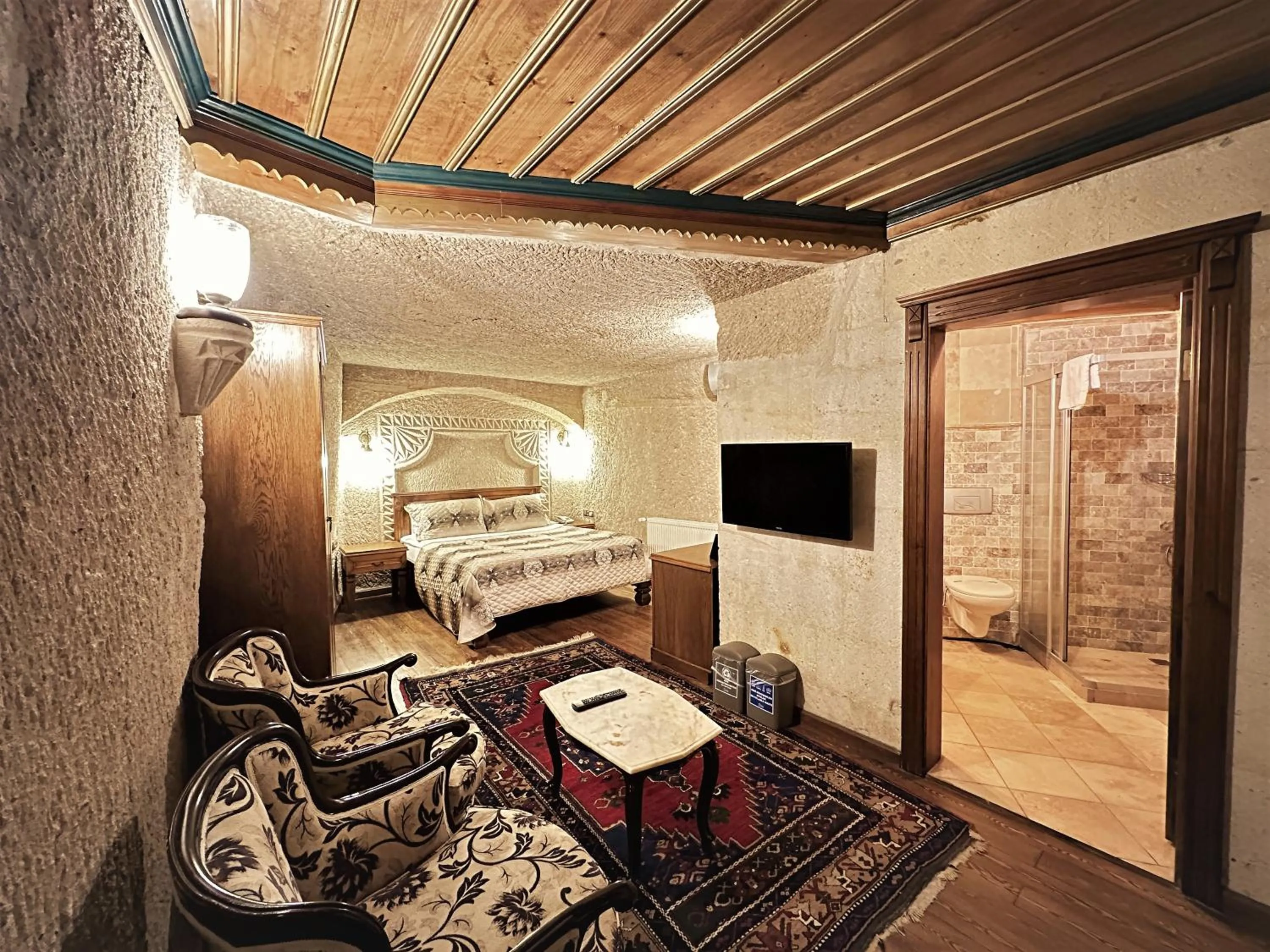 Massage, Bed in Stone House Cave Hotel