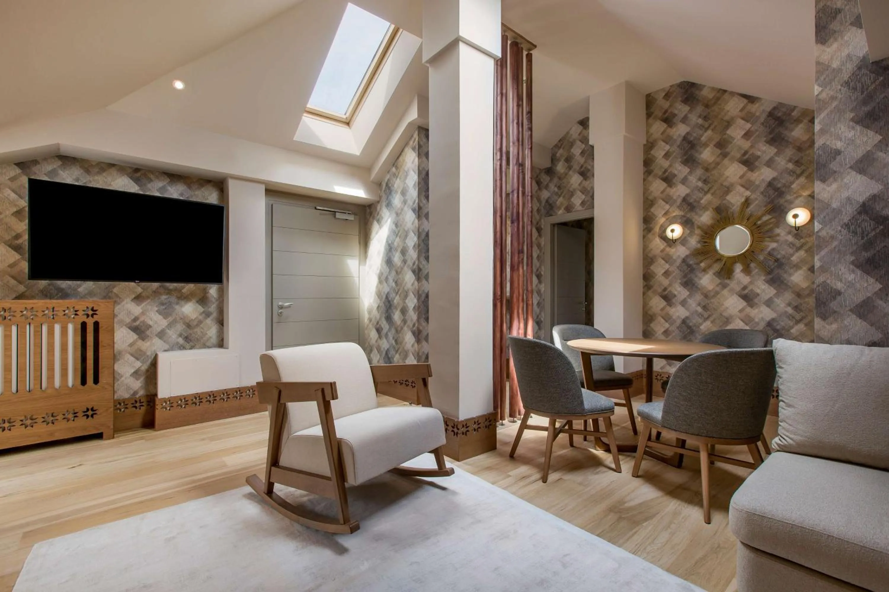 Photo of the whole room in Grand Hotel Savoia Cortina d'Ampezzo, A Radisson Collection Hotel