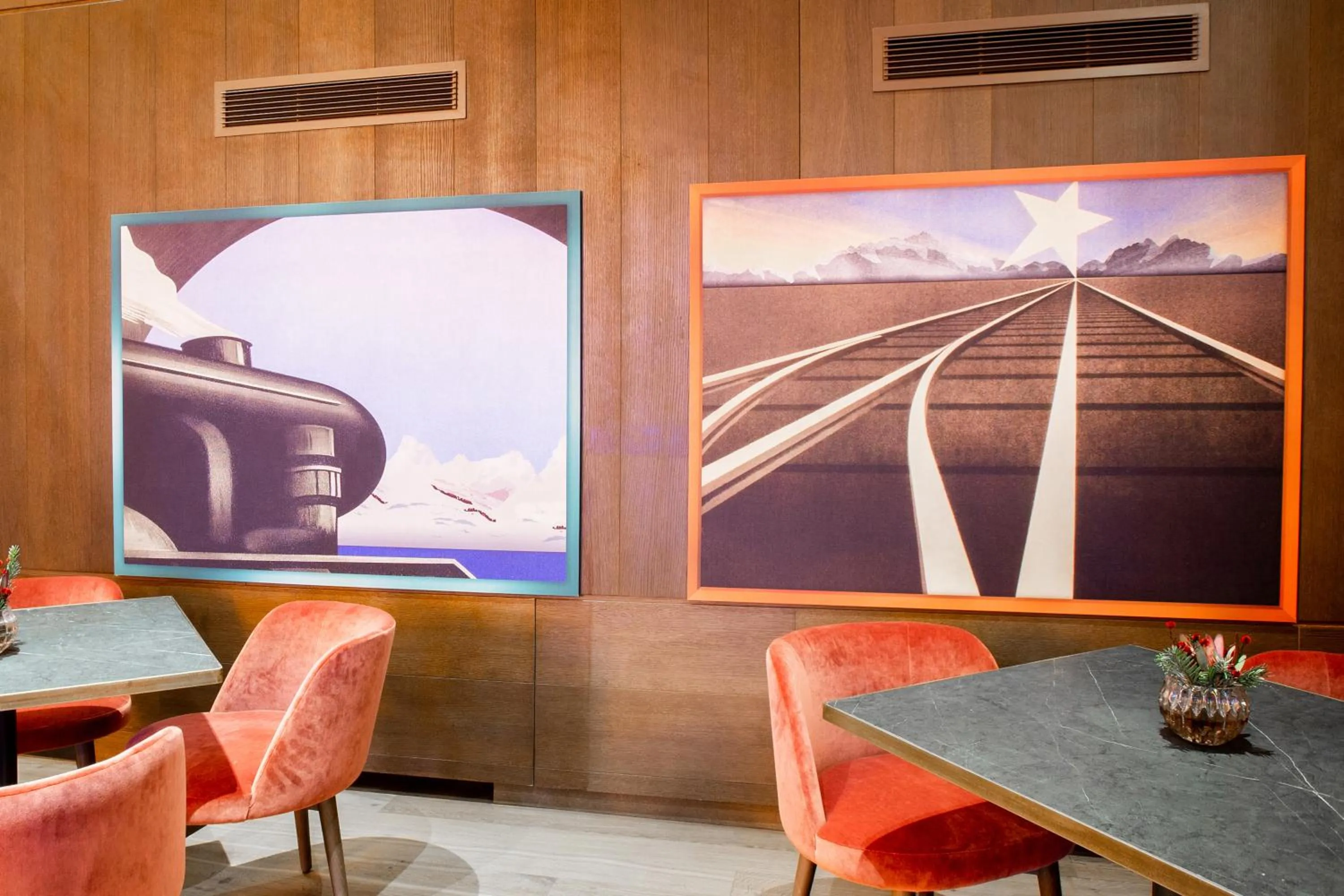 Lounge or bar in Grand Hotel Savoia Cortina d'Ampezzo, A Radisson Collection Hotel