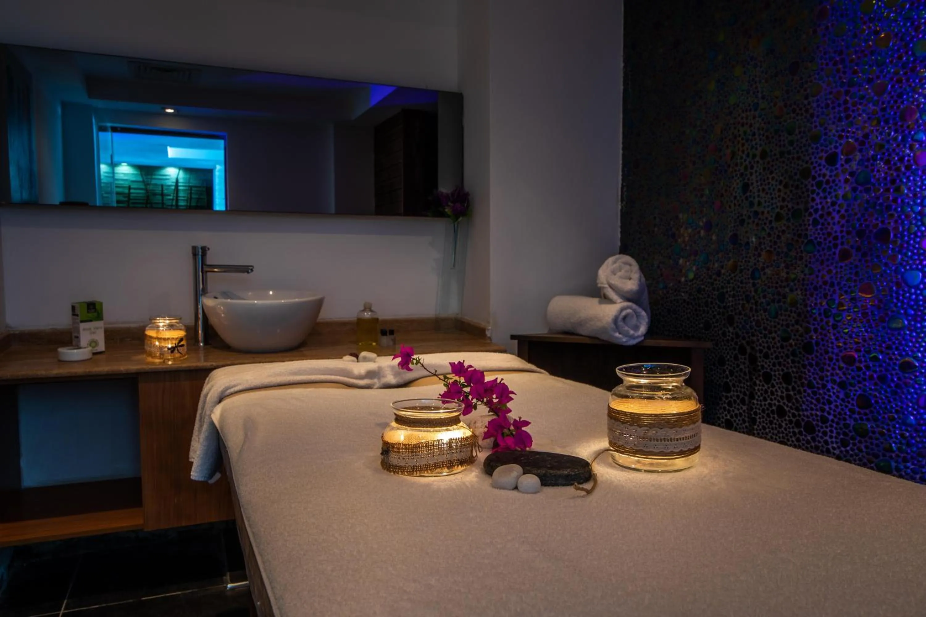Spa and wellness centre/facilities, Bed in The Highlight Bodrum