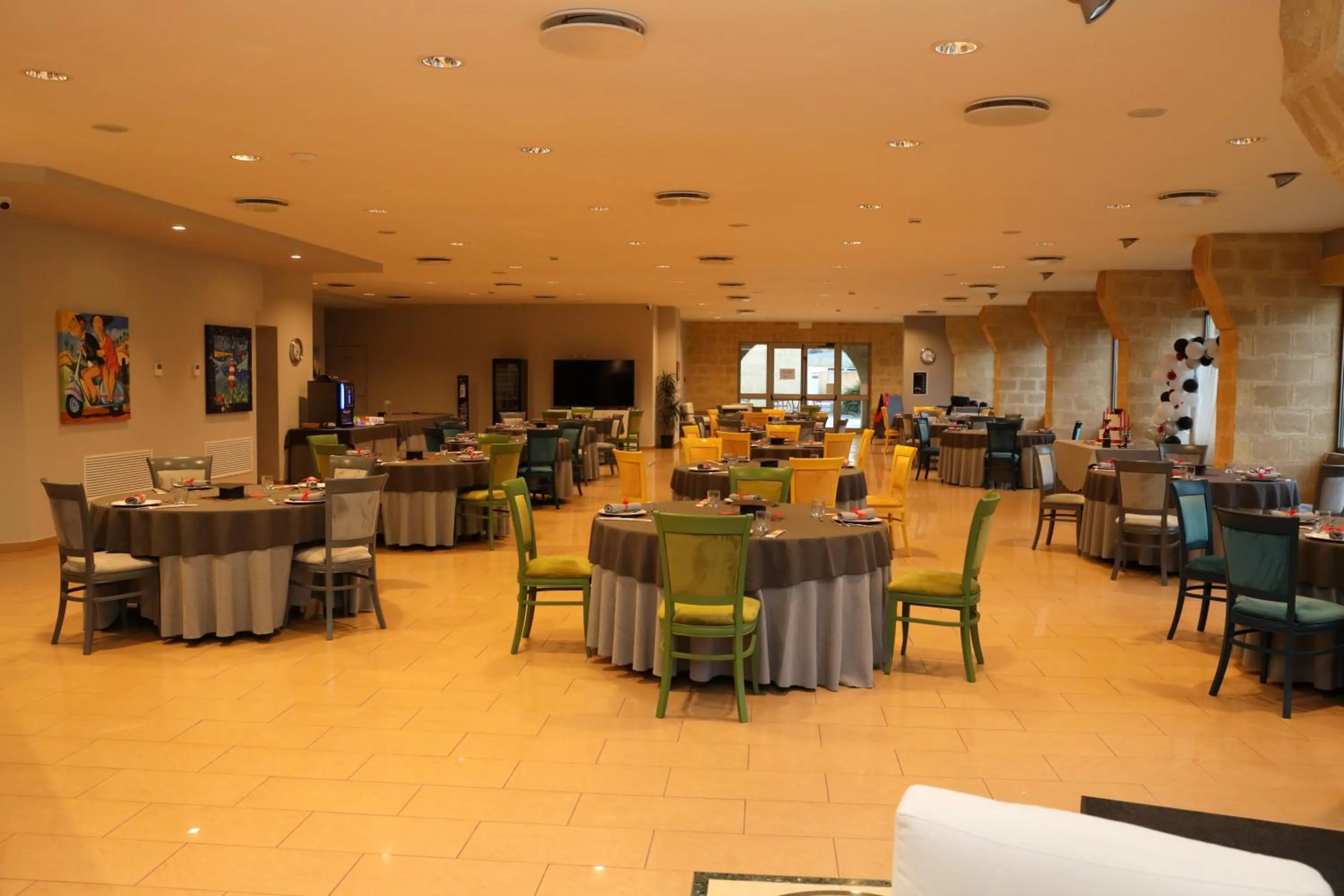 Restaurant/places to eat in Città Della Notte