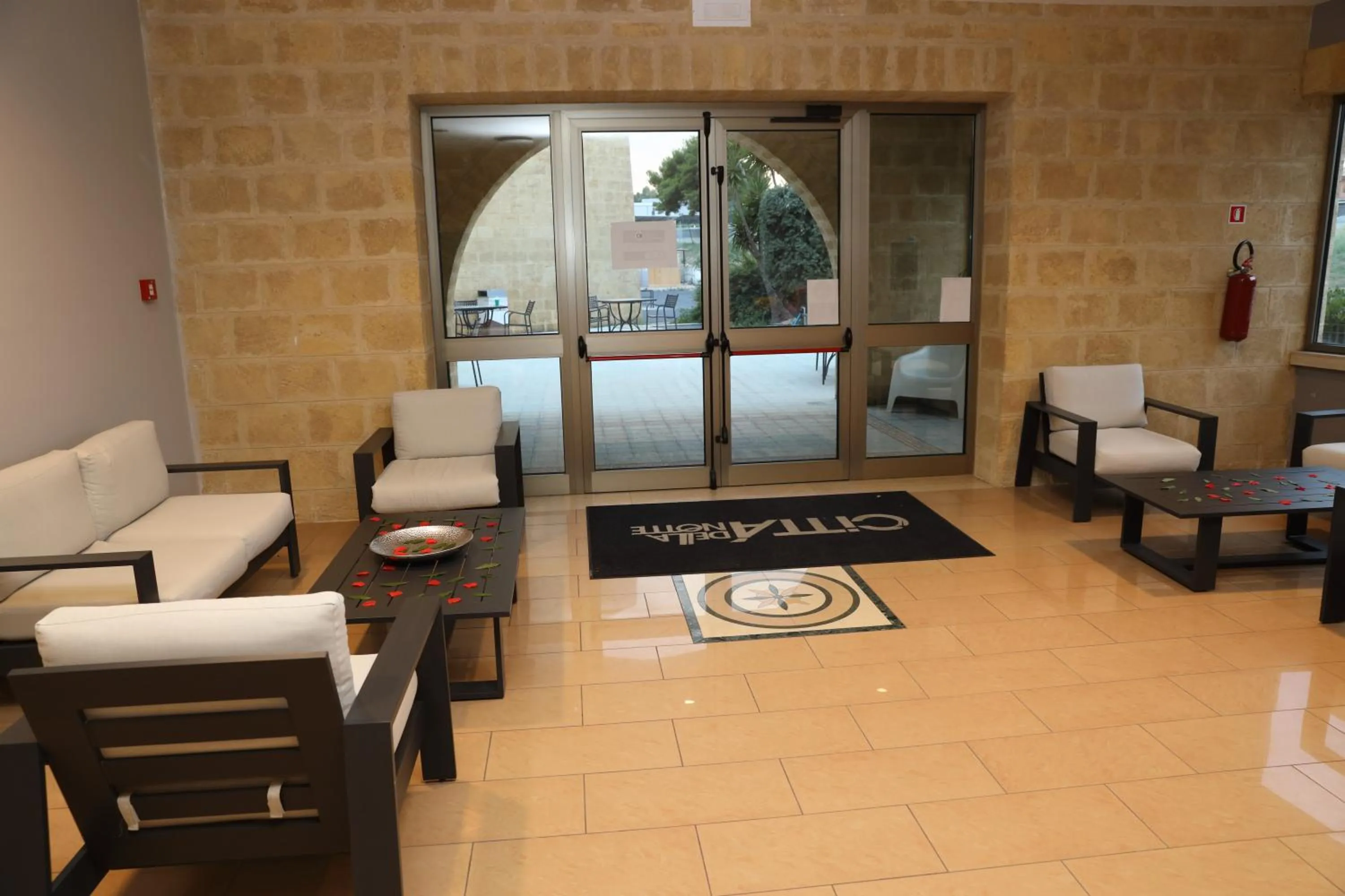 Restaurant/places to eat in Città Della Notte