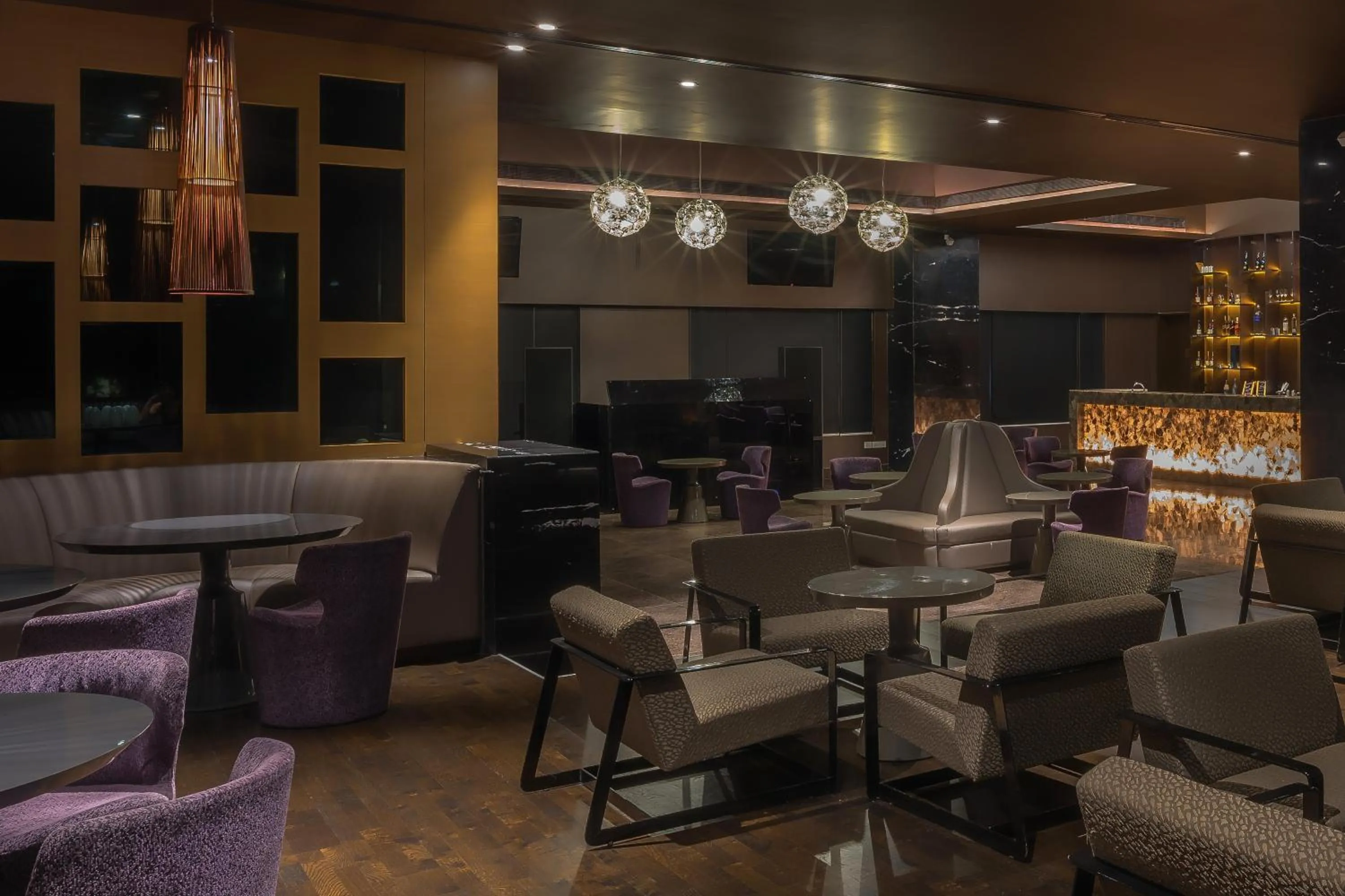 Alcoholic drinks in Feathers- A Radha Hotel, Chennai