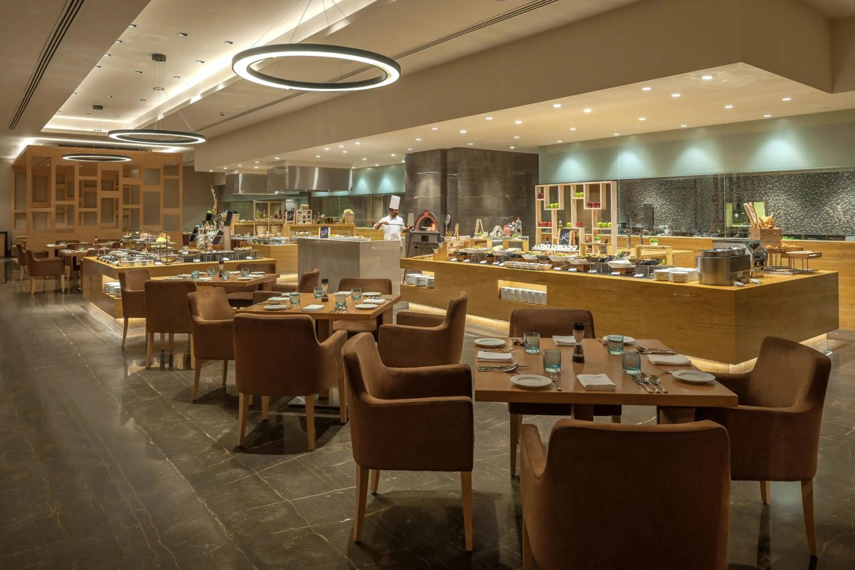 Restaurant/places to eat in Feathers- A Radha Hotel, Chennai